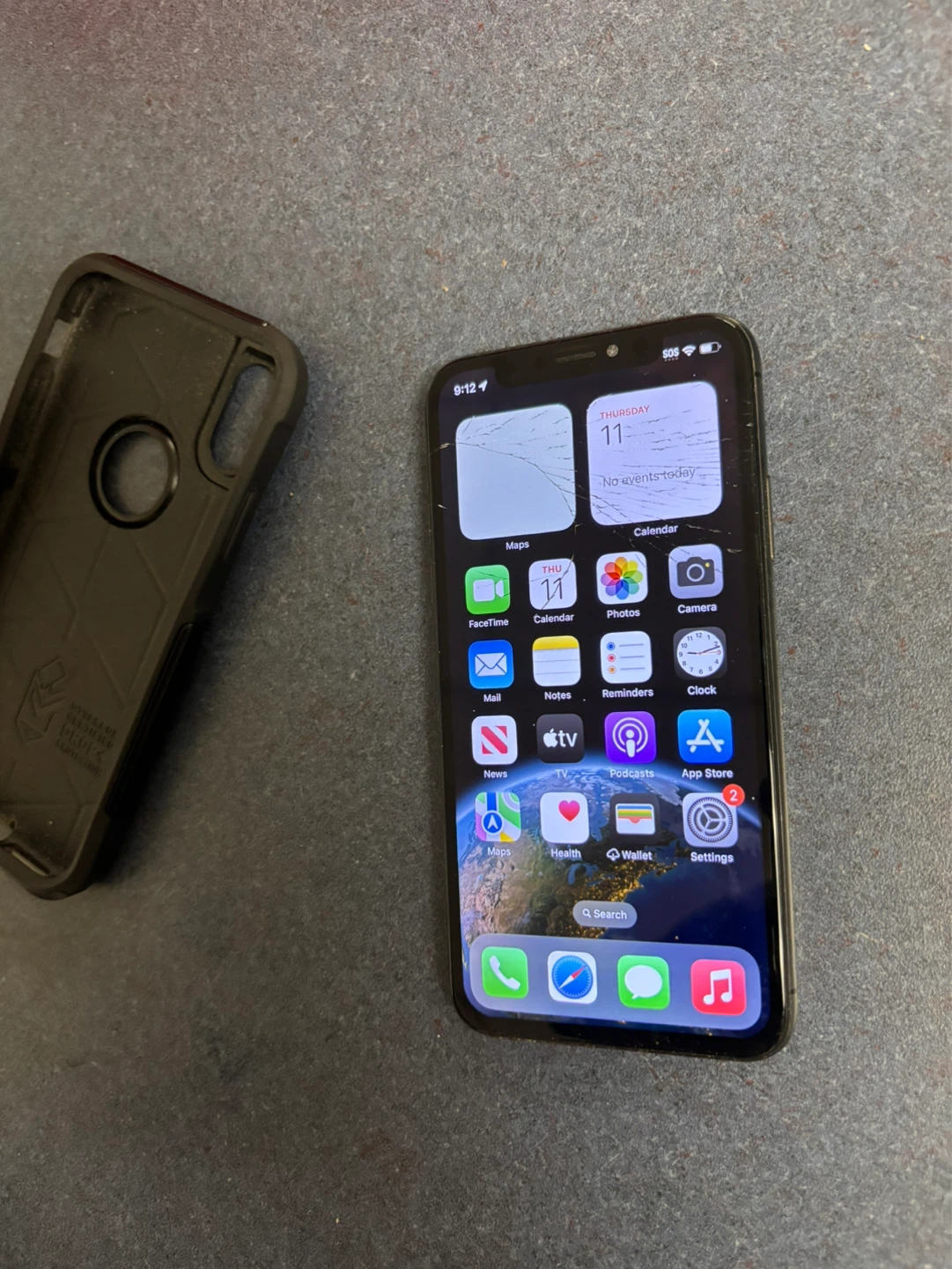 Apple iPhone Xs gb with OtterBox Case - photo 4