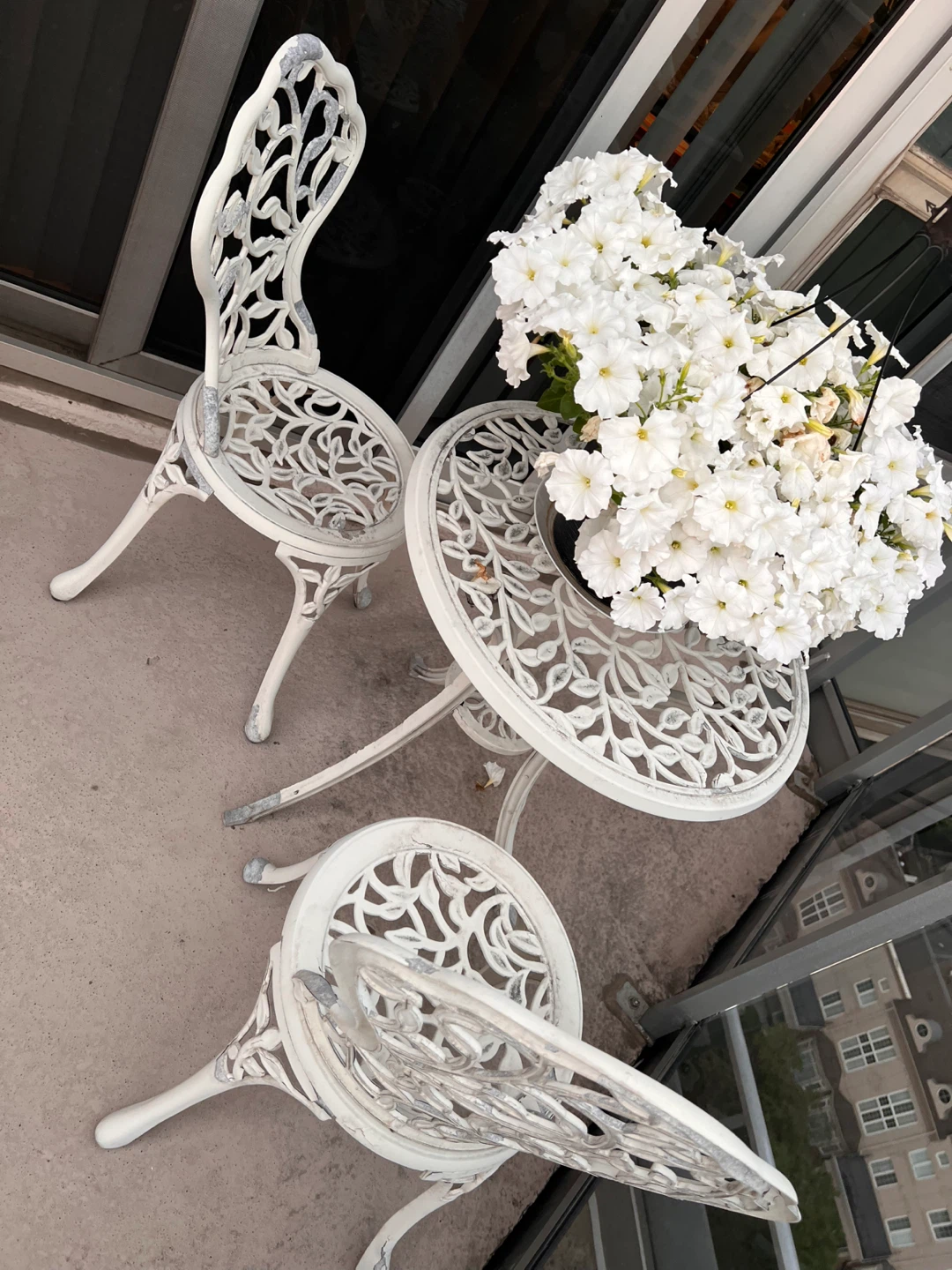 White Cast Iron Bistro Set with Table and Chairs - photo 3