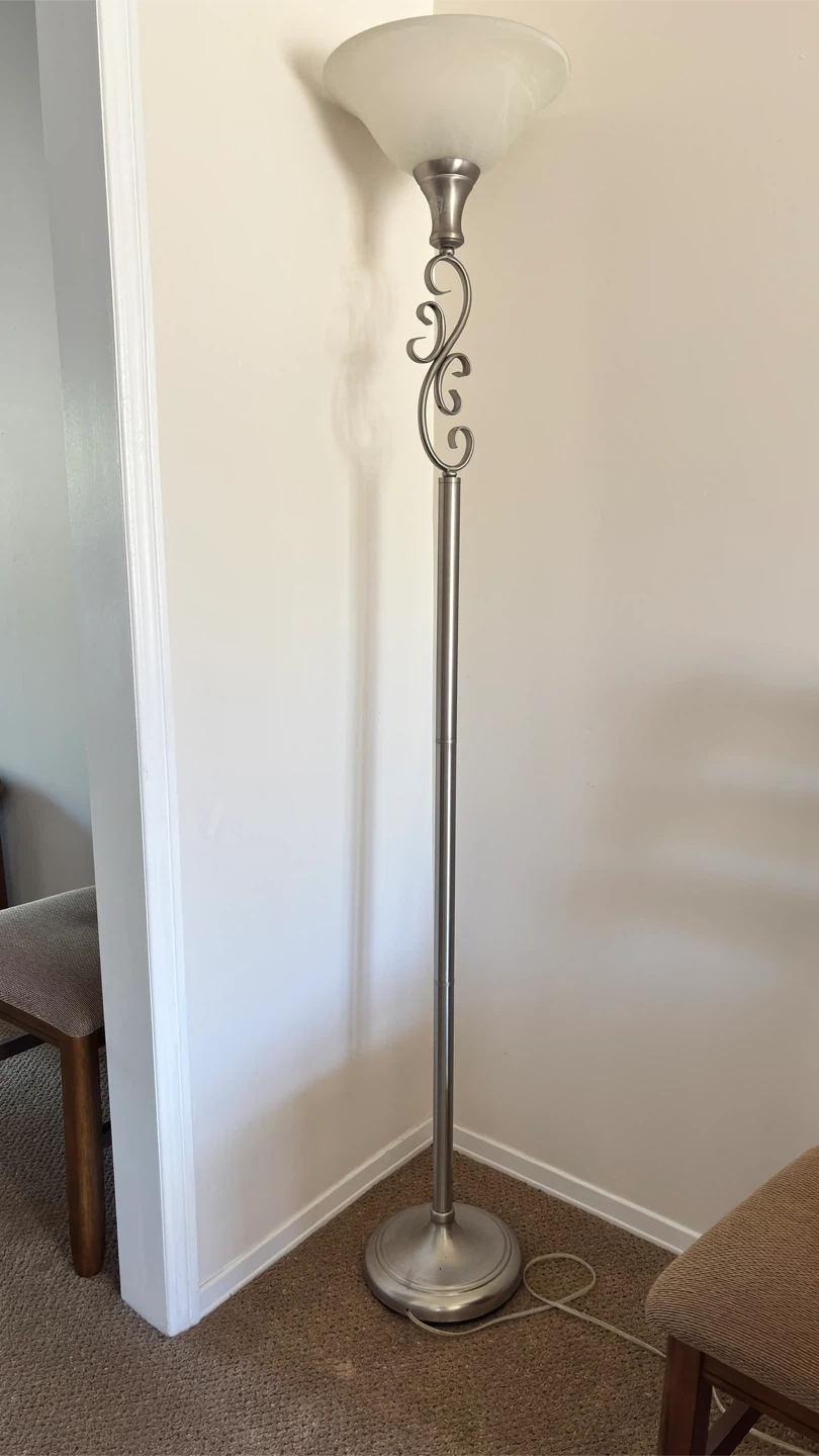 Metal Floor Lamp and side table lamp set - photo 2