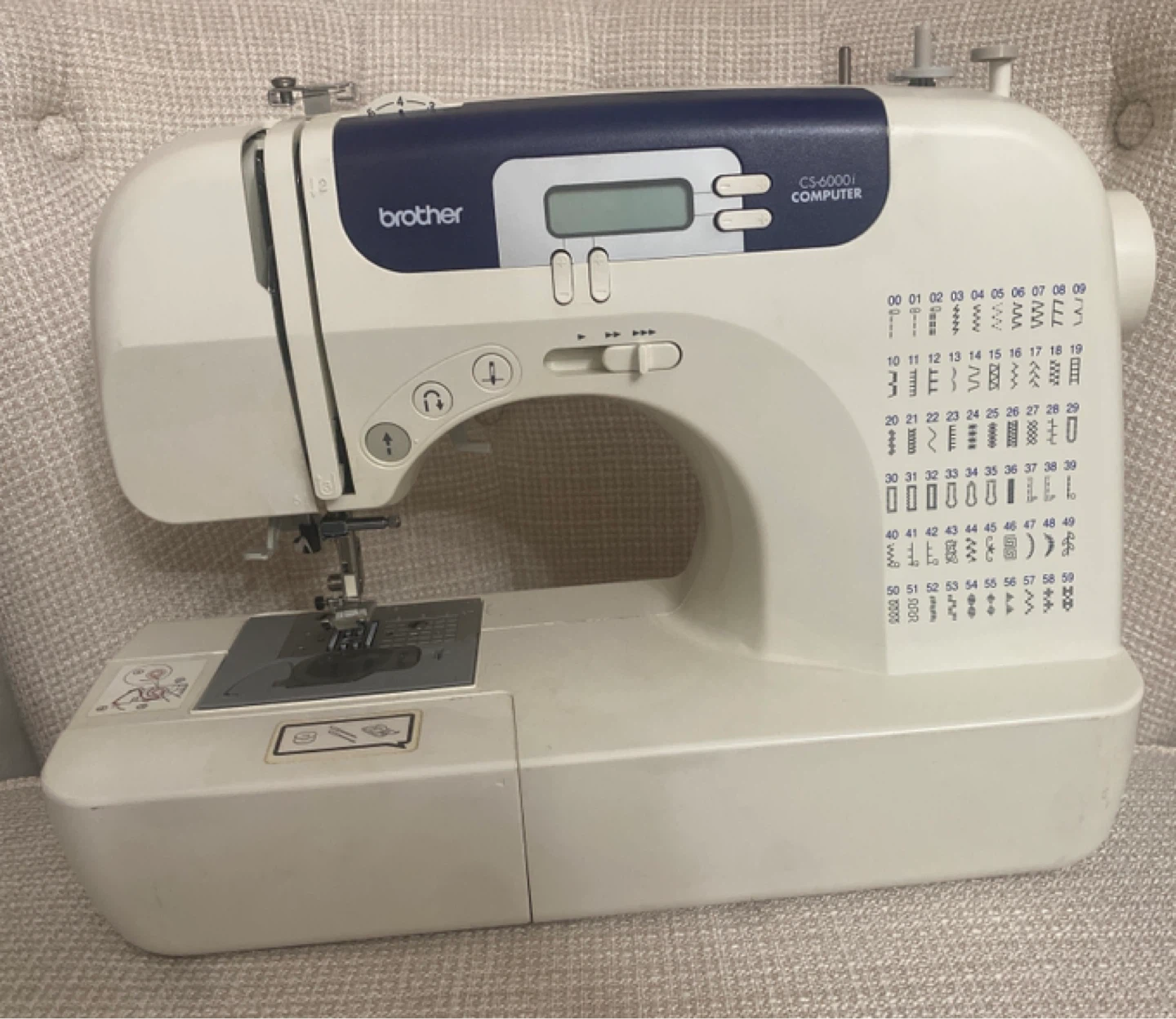Brother CS-6000i Computerized Sewing Machine