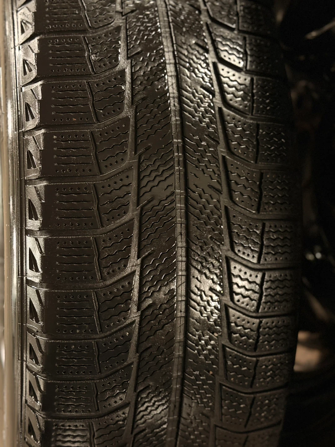 235/65/17 winter tires - photo 5