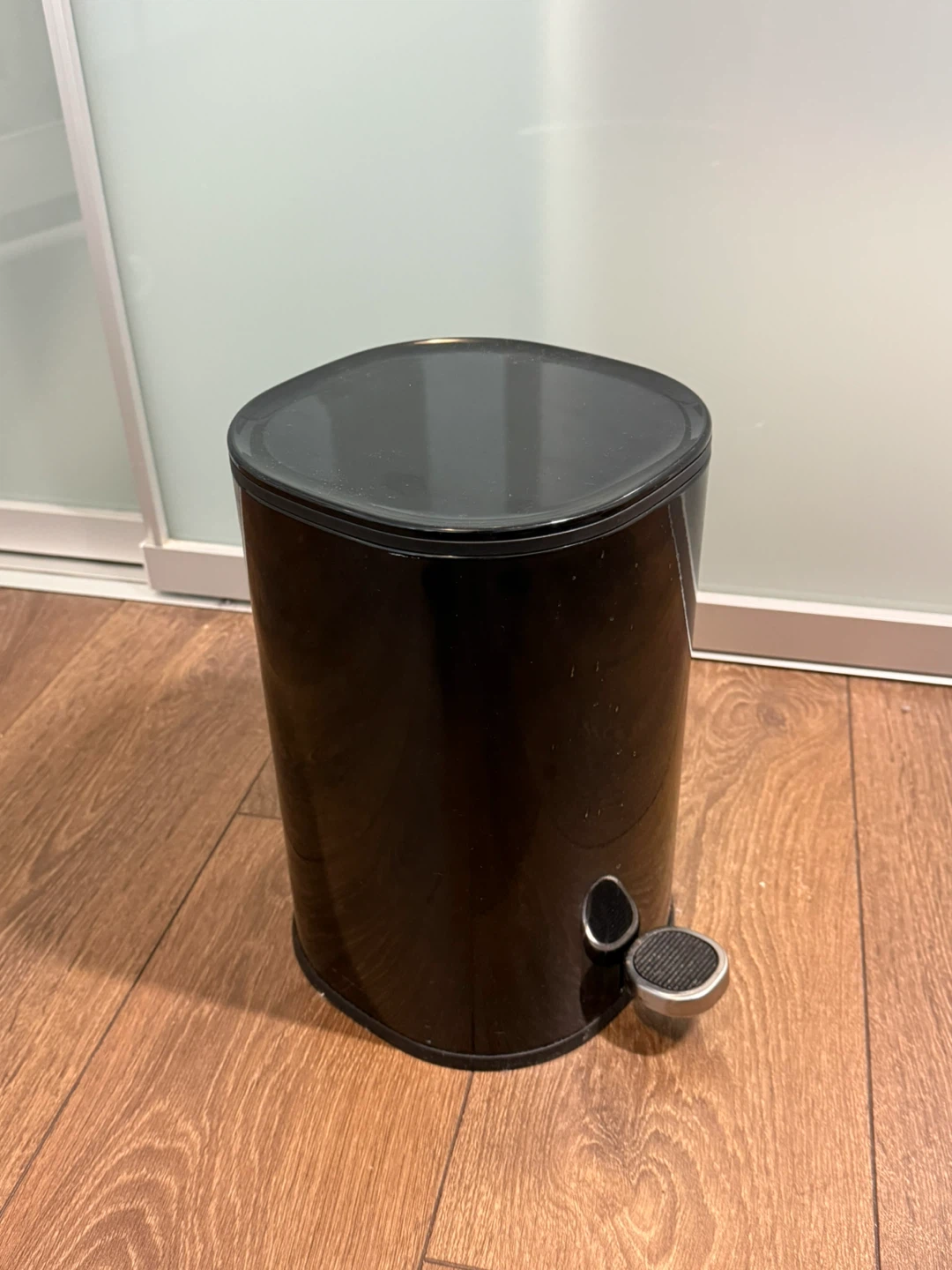 Black Step Can Trash Bin