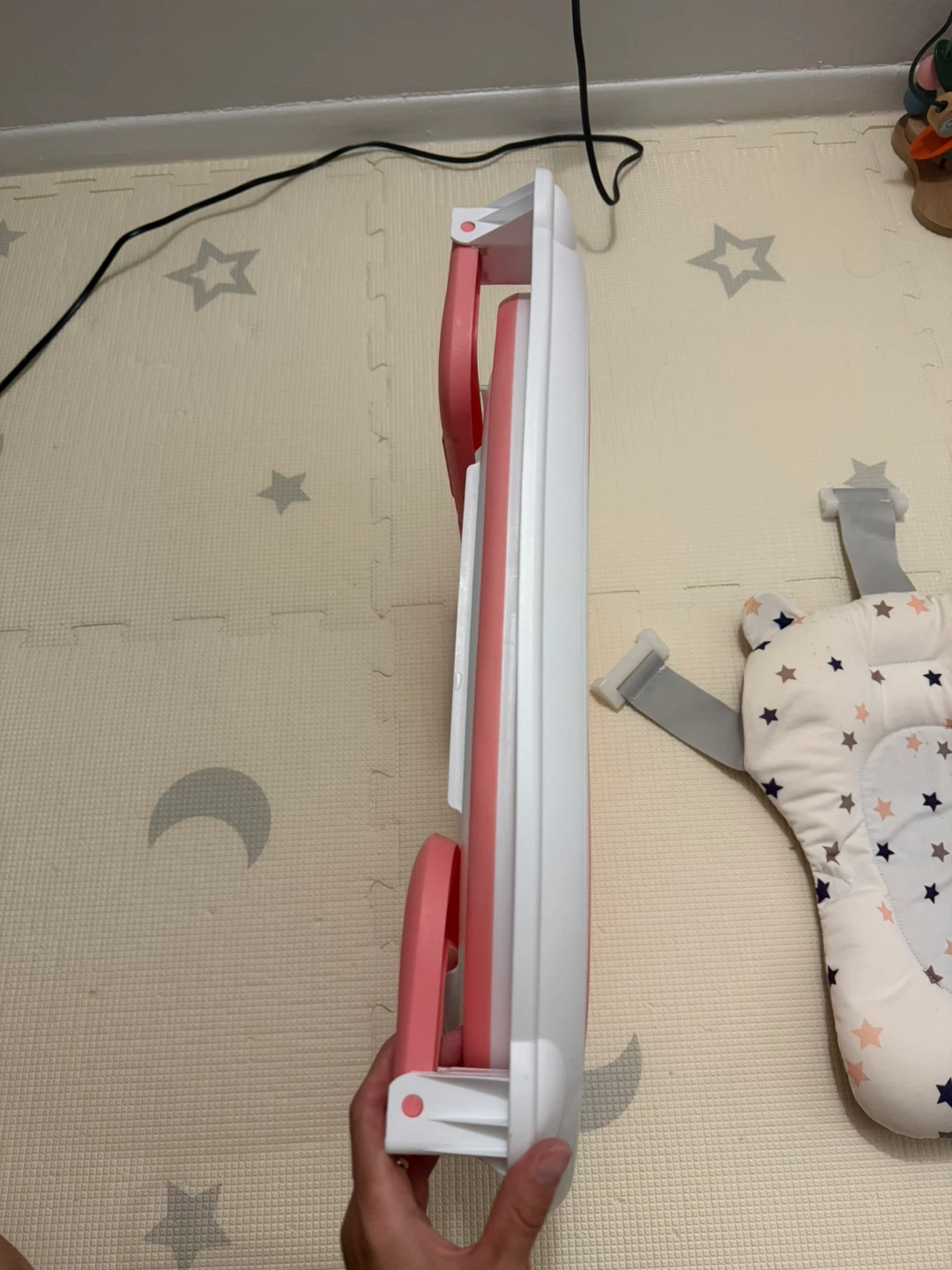 Collapsible Baby Bathtub with Cushion - photo 4