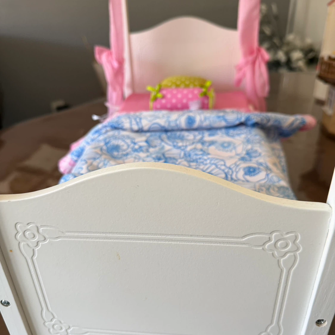 Doll Bed with Canopy and Bedding - photo 4