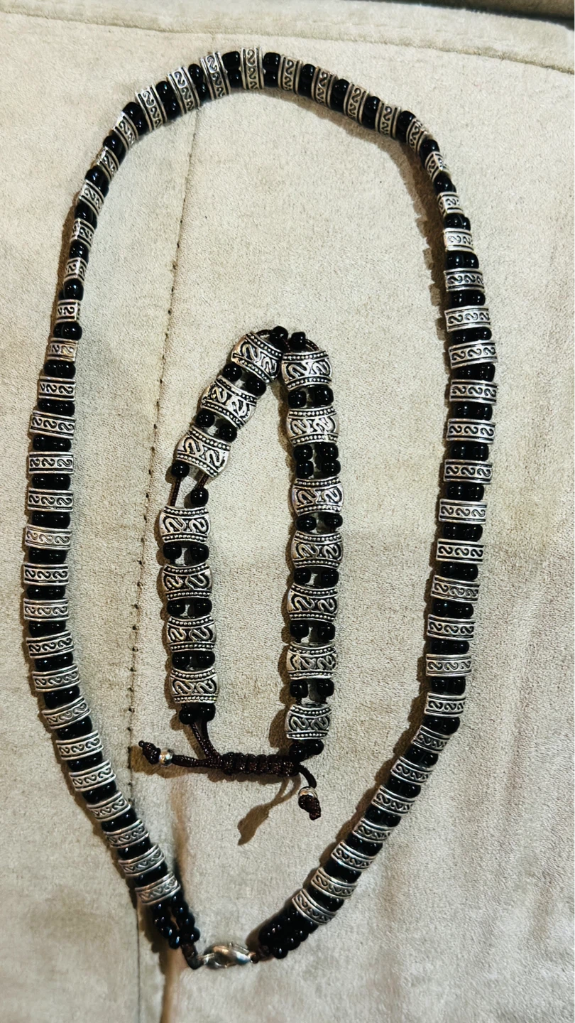 Beaded Necklace and Bracelet Set