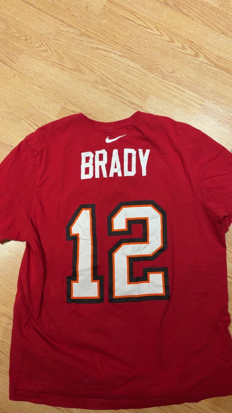 Nike Tom Brady 12 Tampa Bay Buccaneers T-Shirt XL