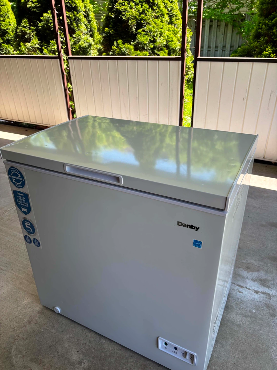 MOVE OUT SALE Danby Chest Freezer 7.0 ct ft