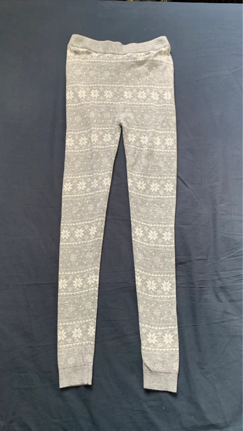 Esmara Grey + White Patterned PJ pants - Size Small