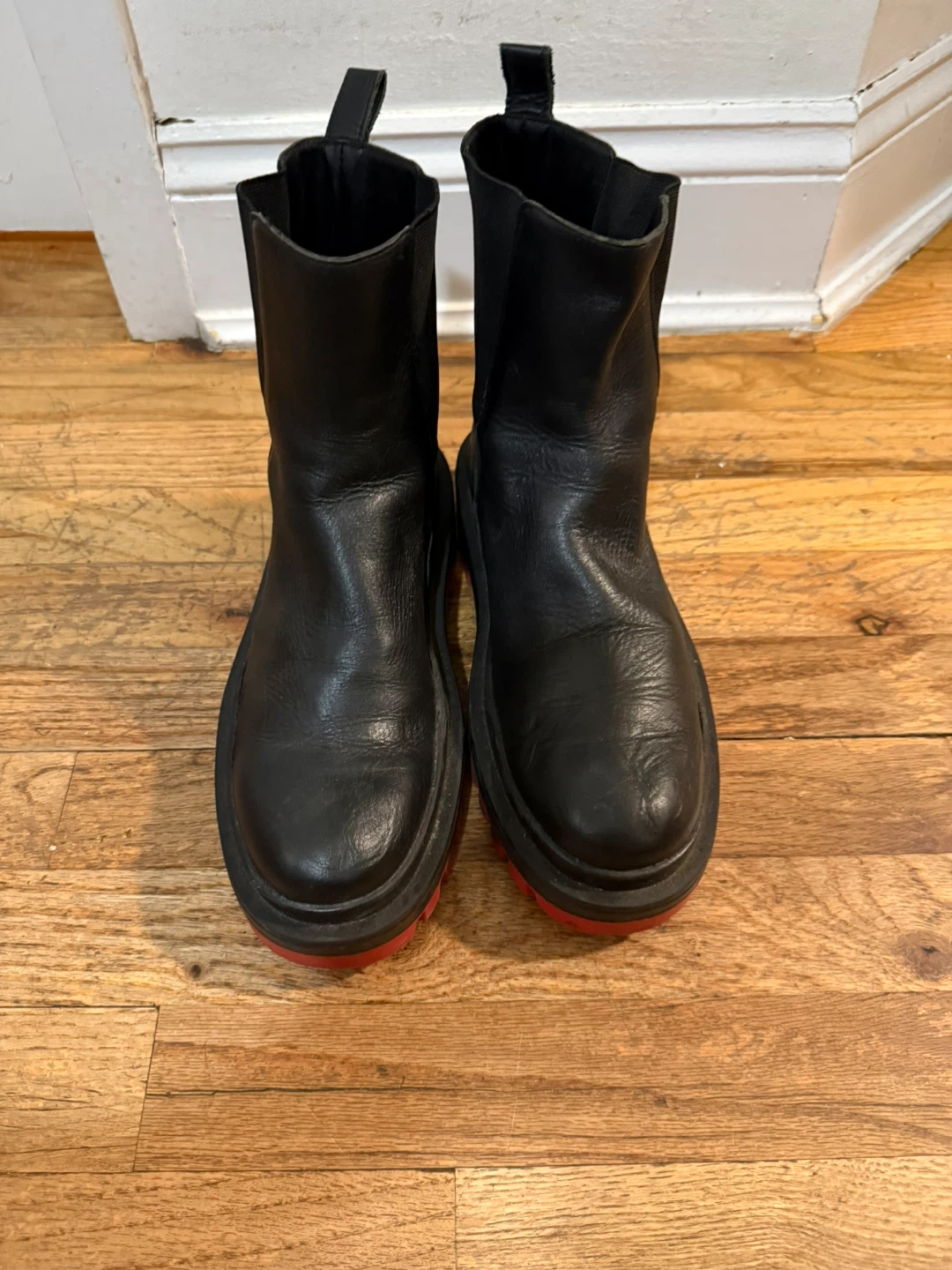 Zara Black Leather Chelsea Boots