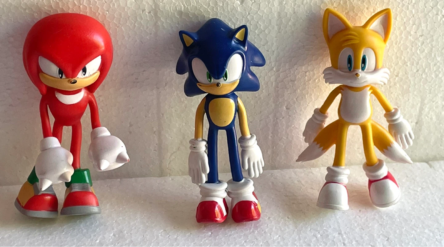3 Sonic the Hedgehog 4” Figures - Sonic Tails Knuckes