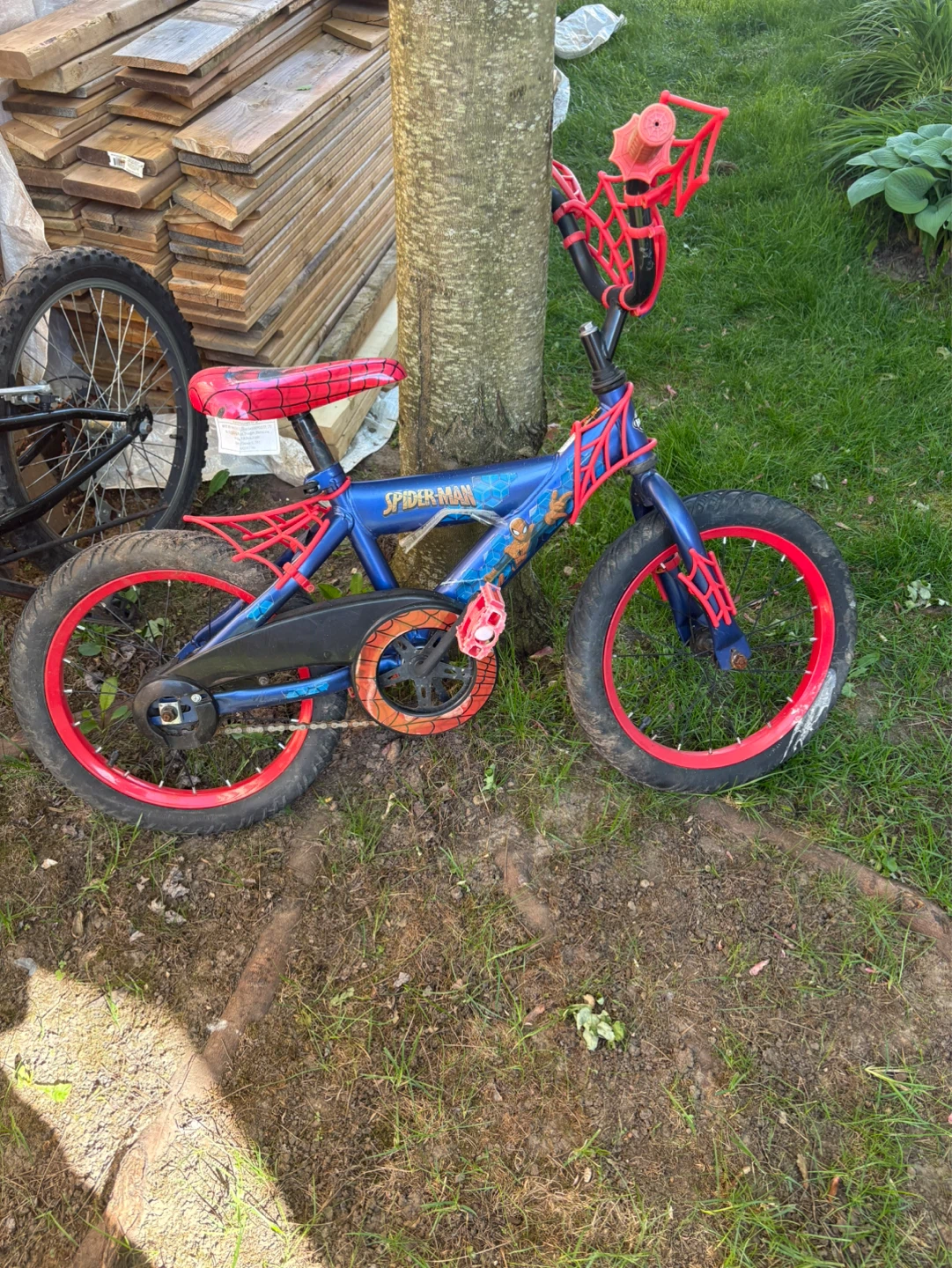 Spider-Man Kids Bike - photo 2