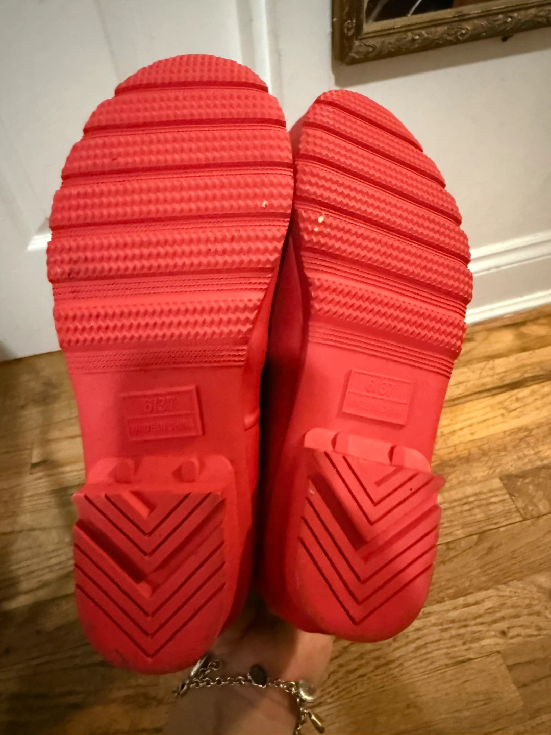 Nufoot Women's Black & Red Rain Boots Size 6/37 - photo 3