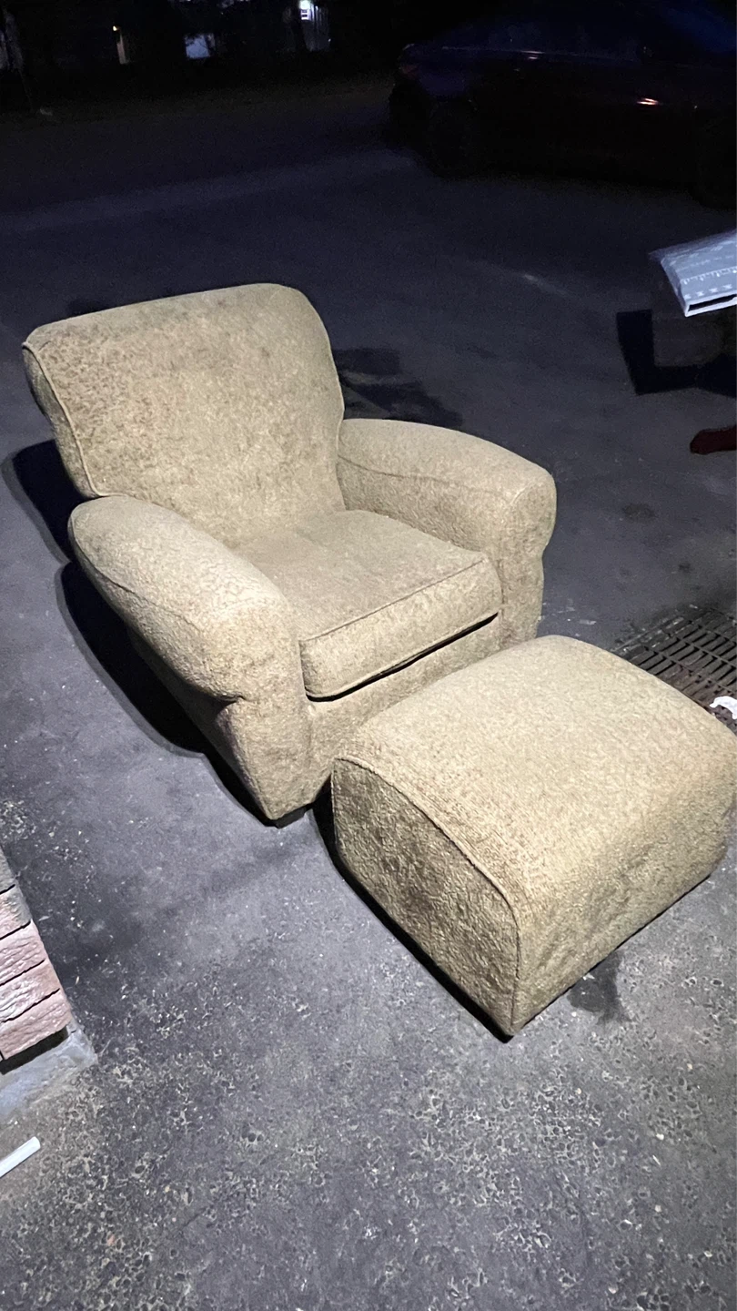 Single Seater Sofa with Ottoman – Excellent Condition