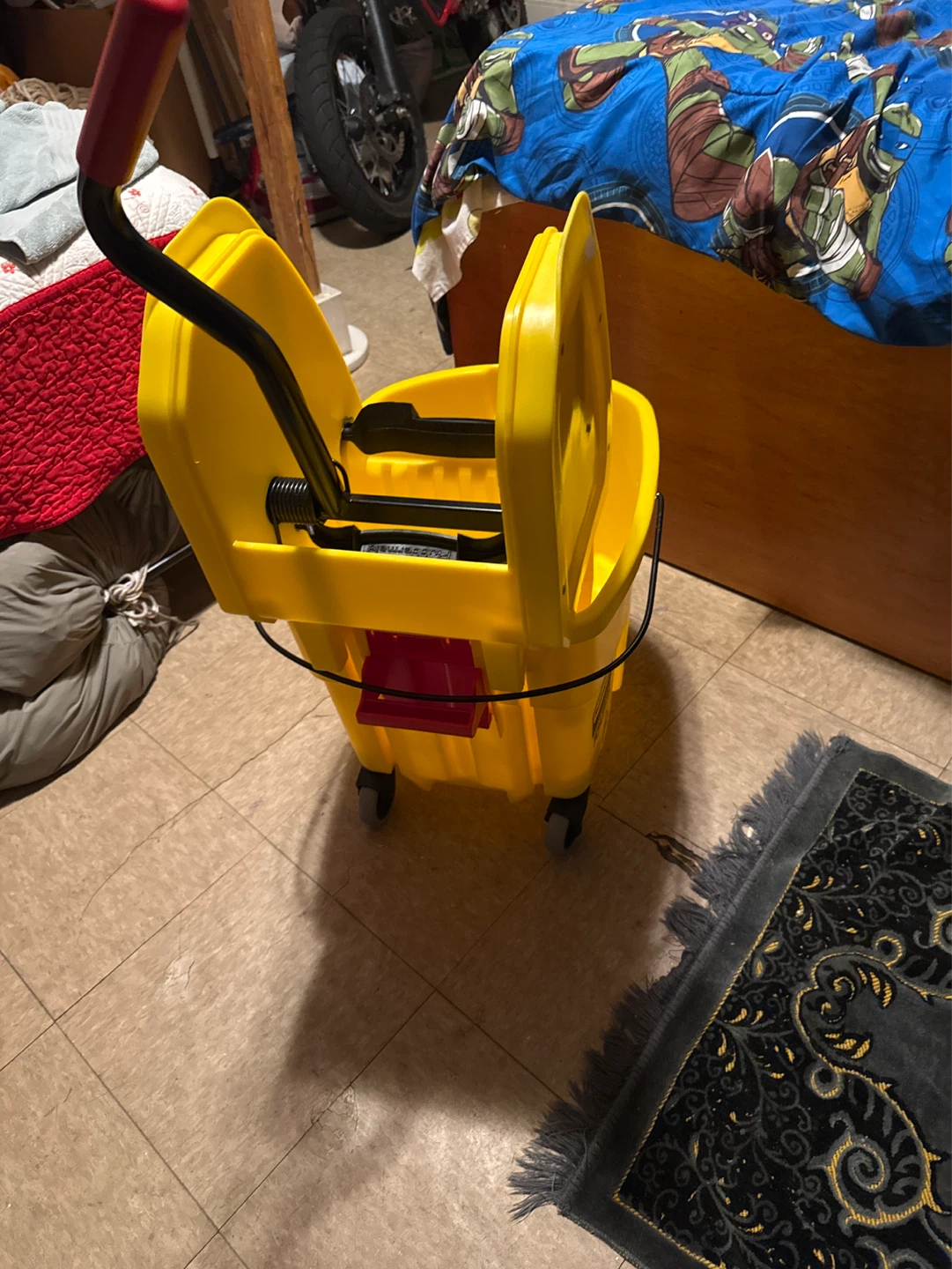 Rubbermaid Yellow Mop Bucket Wringer - photo 3