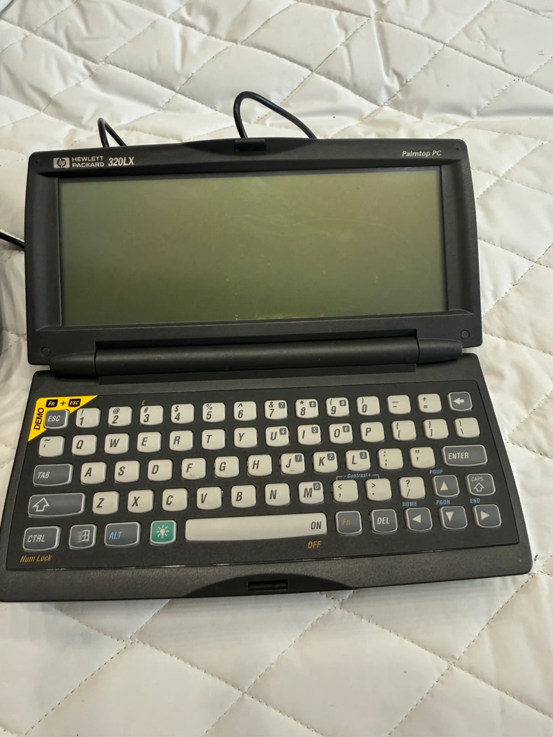 HP 320LX Palmtop PC - photo 2