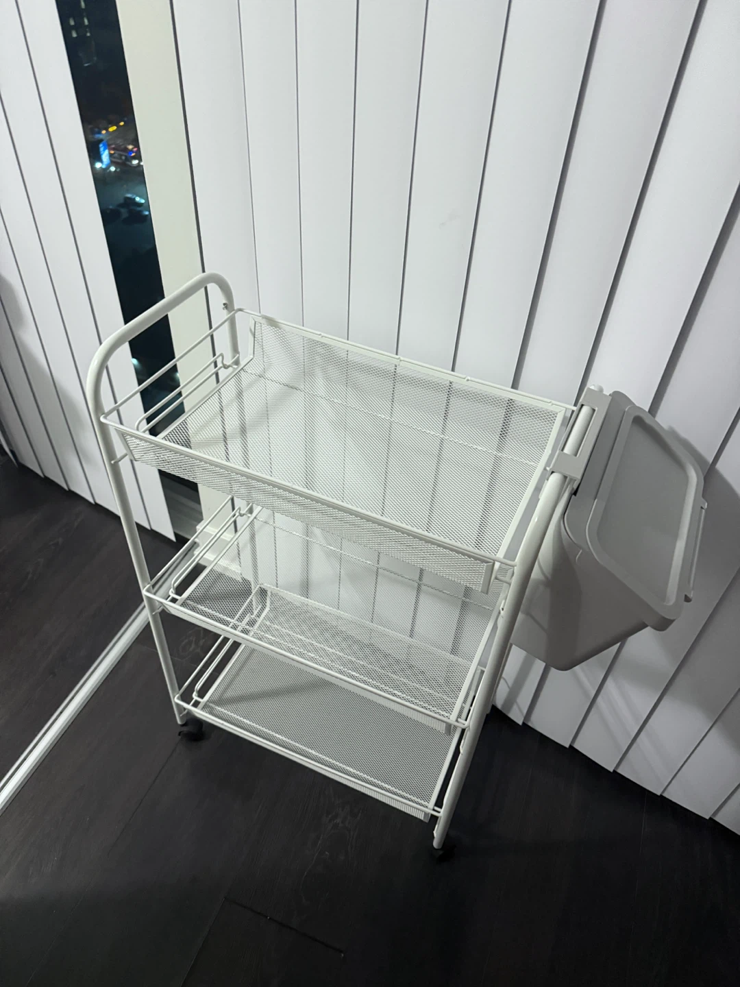 IKEA HORNAVAN 3-Tier Rolling Cart White + mini hanging ikea bin