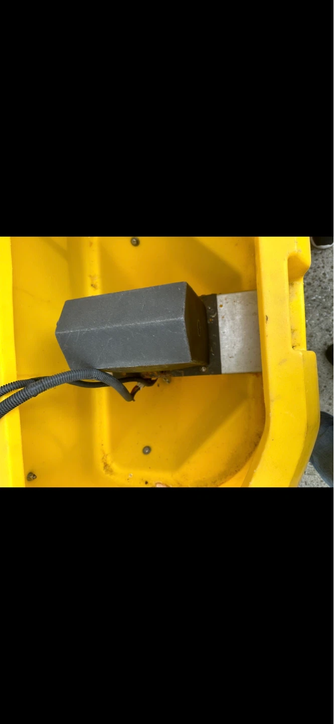 Salt Spreader Fisher 500 - photo 2