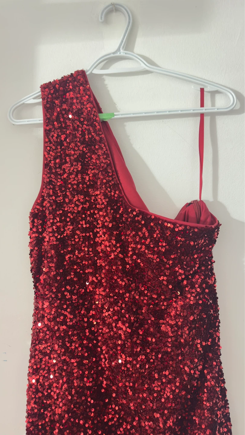 LE CHÂTEAU Red Sequin One-Shoulder Dress