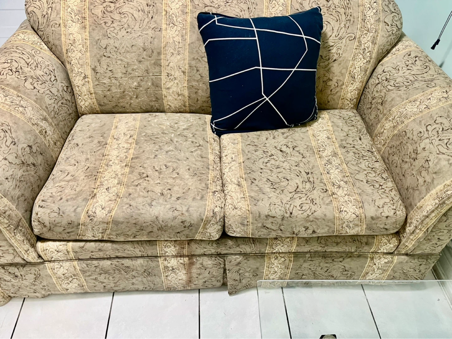Chair and Loveseat Set - photo 2