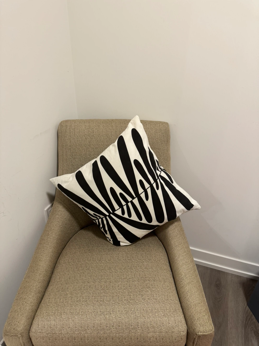 Accent Chair - photo 3
