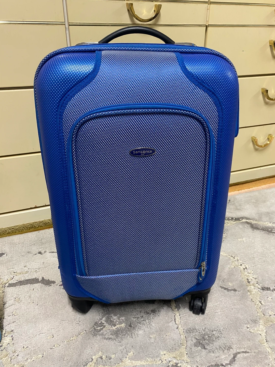Luggage bag (excellent condition)