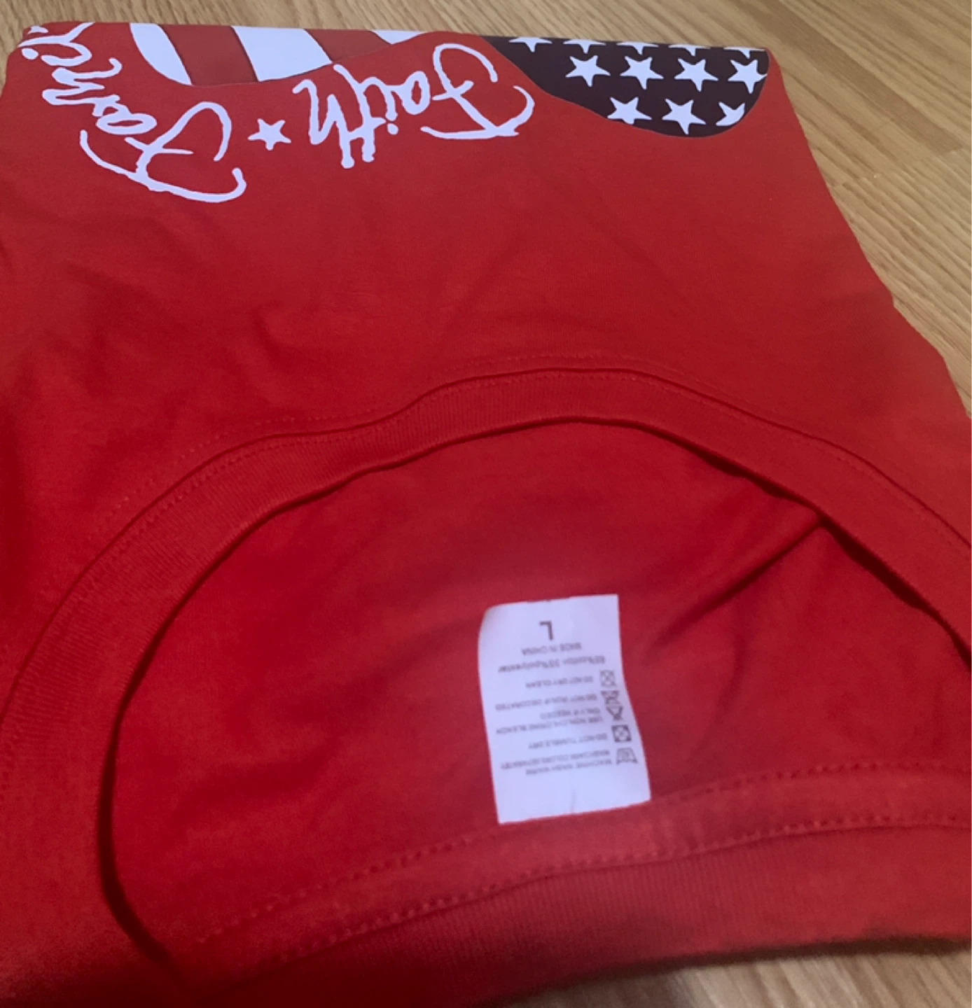 Red T-Shirt with Faith Family Freedom Graphic - Size L - photo 4