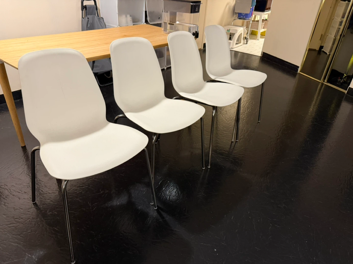 Ikea Dining Table Set for salea at $250 - photo 4