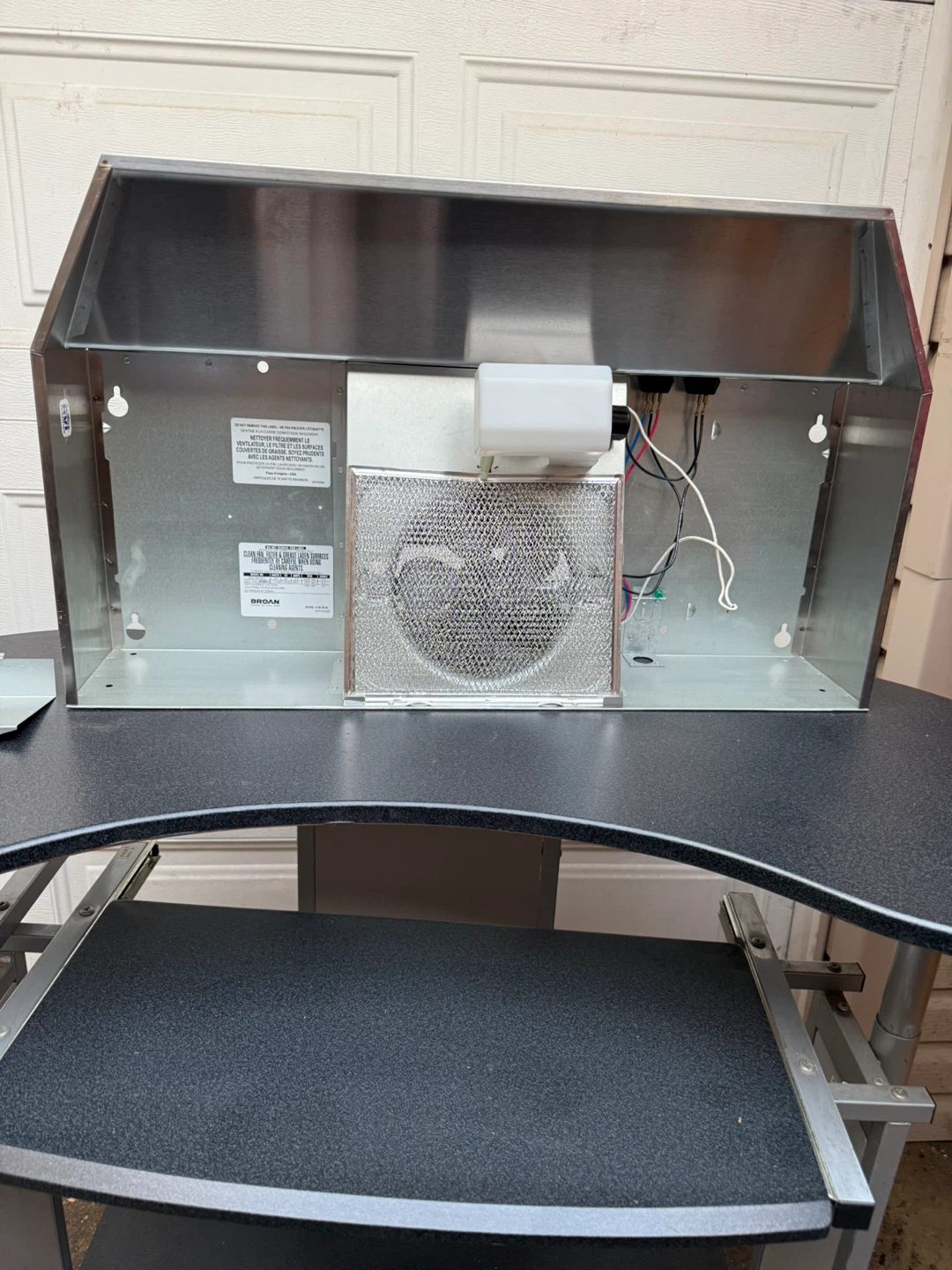 Broan Under Cabinet Range Hood - photo 2