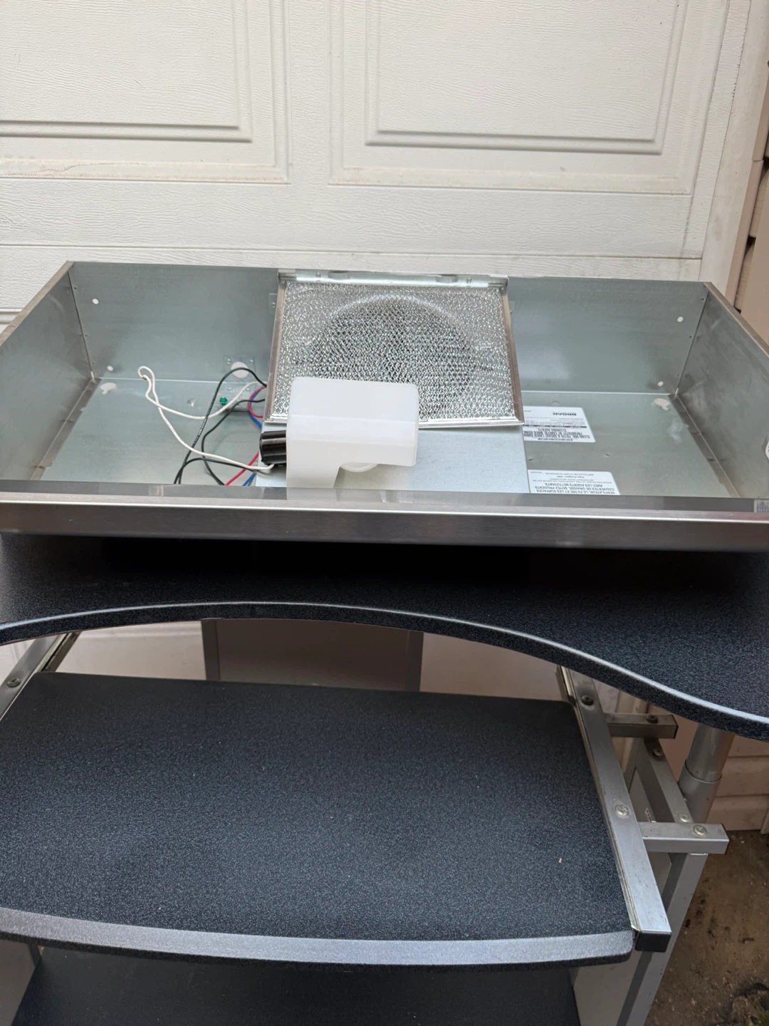 Broan Under Cabinet Range Hood - photo 3