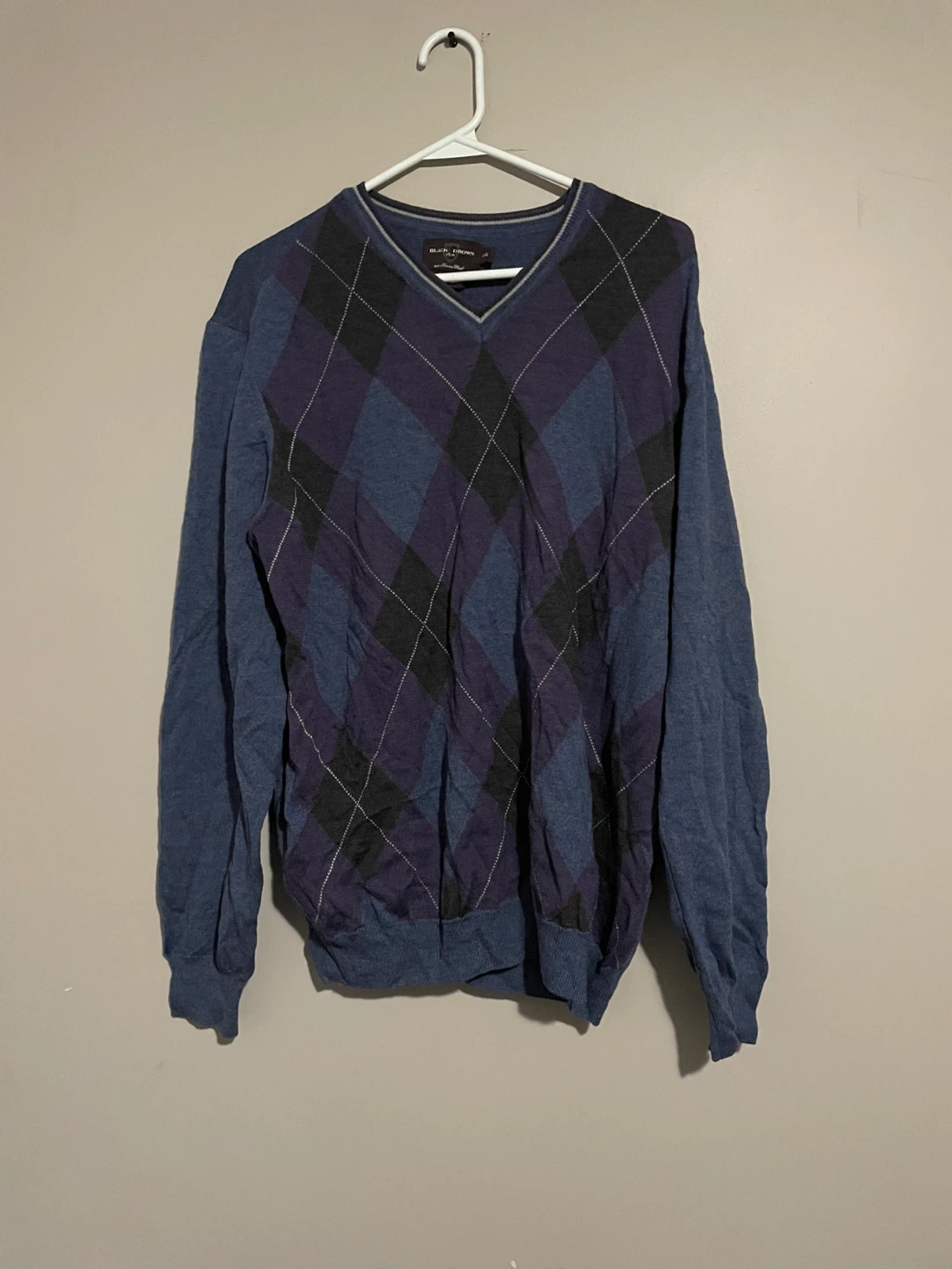 Black Brown 1826 Argyle V-Neck Sweater