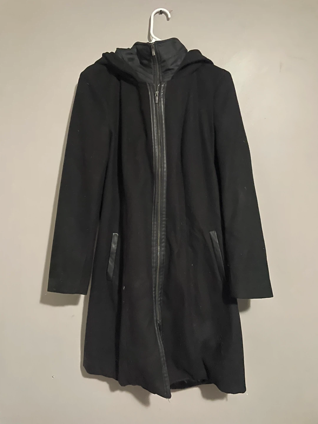Le Chateau Black Coat