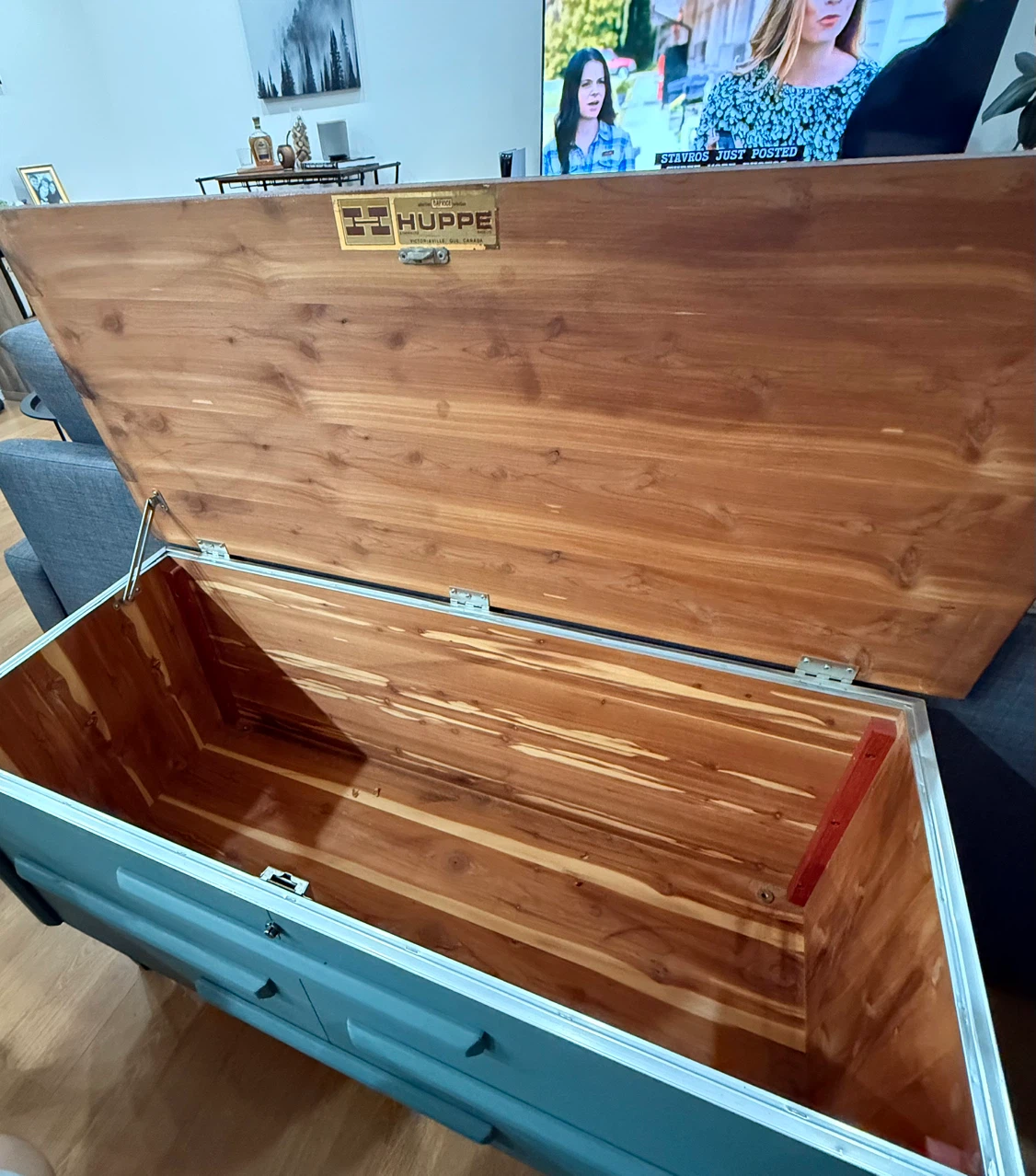 Huppe Cedar Chest - photo 4