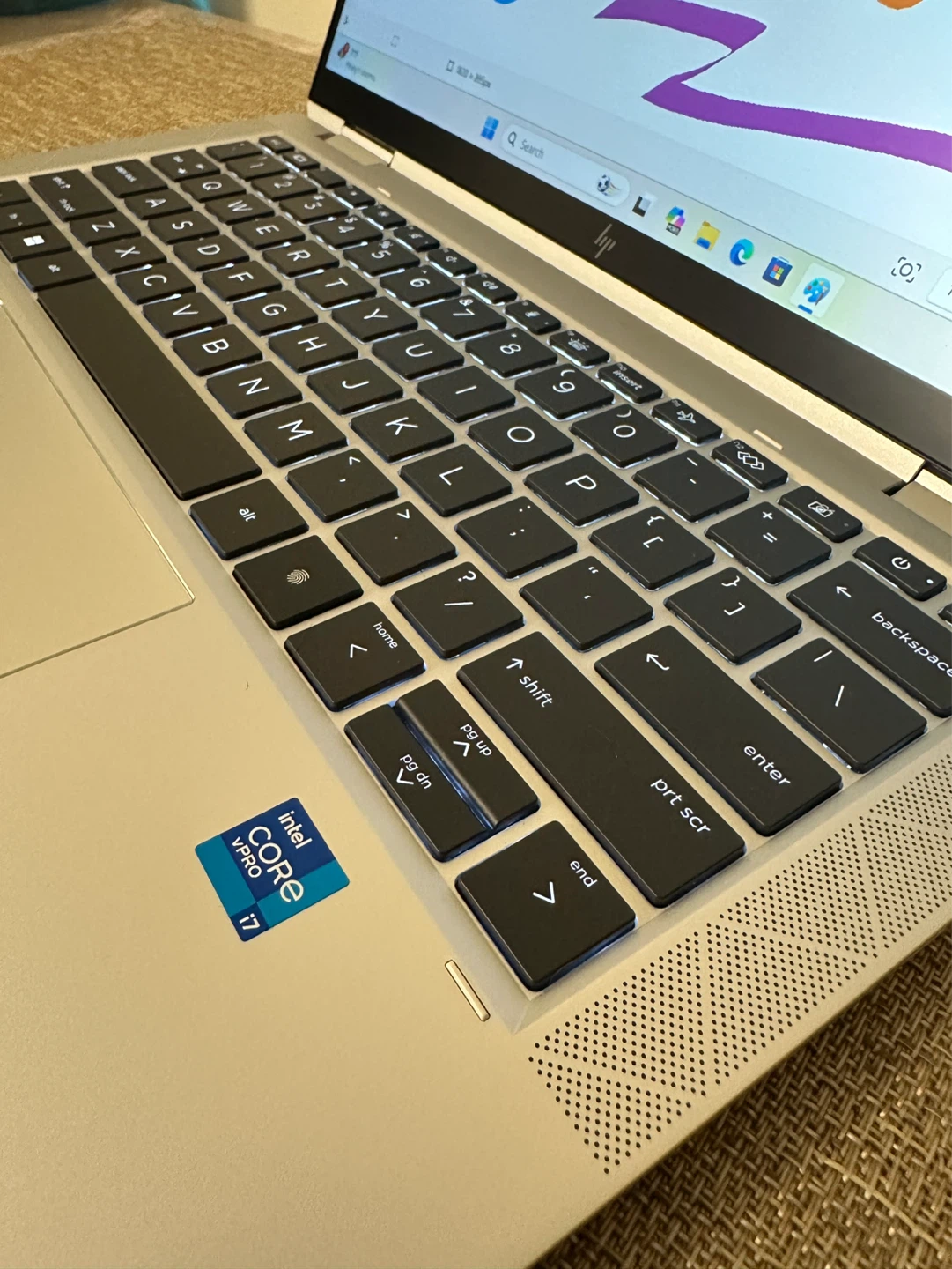 13” Touchscreen i7 11gen laptop/tablet - photo 2