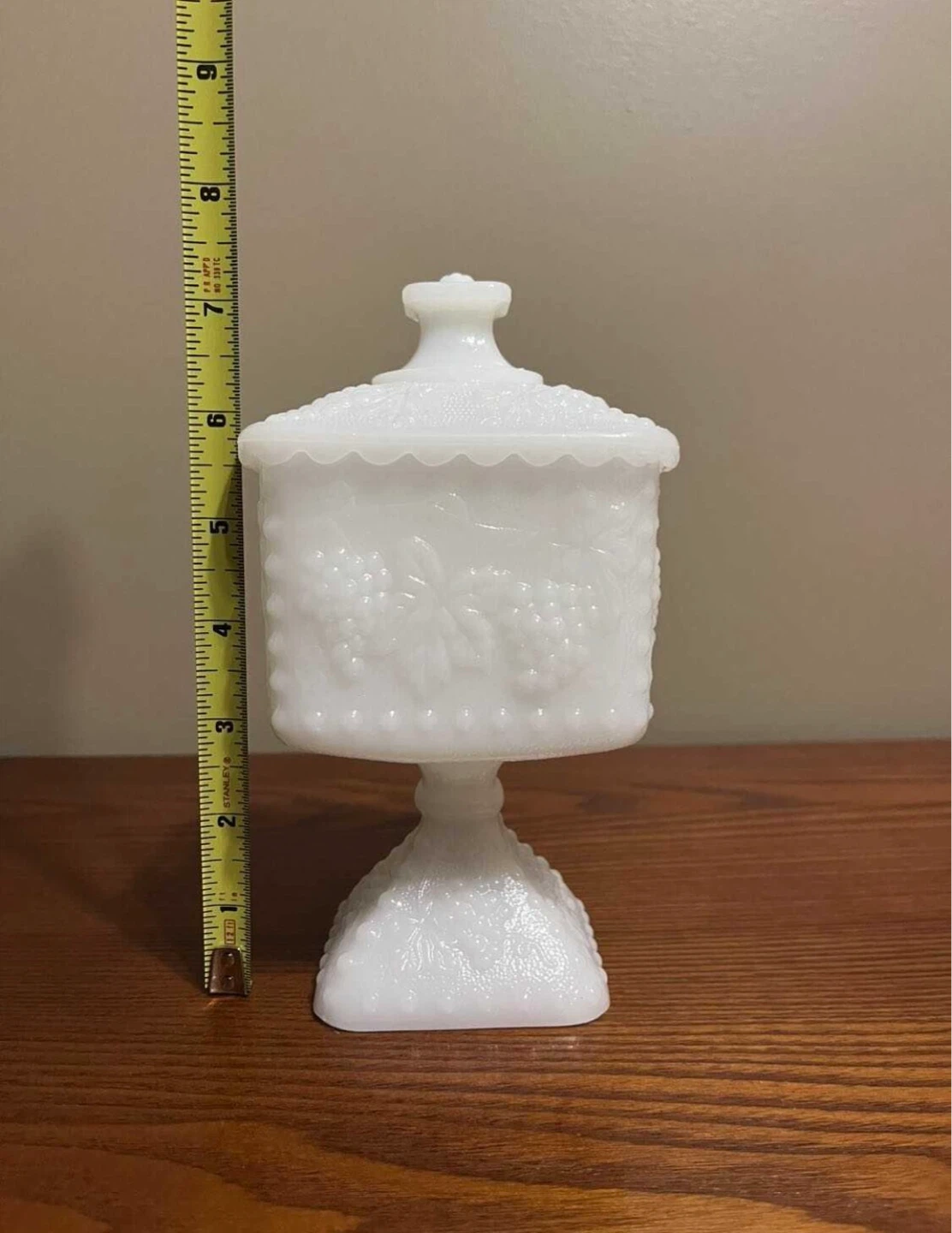 VINTAGE ANCHOR HOCKING WHITE MILK GLASS CANDY DISH - photo 2