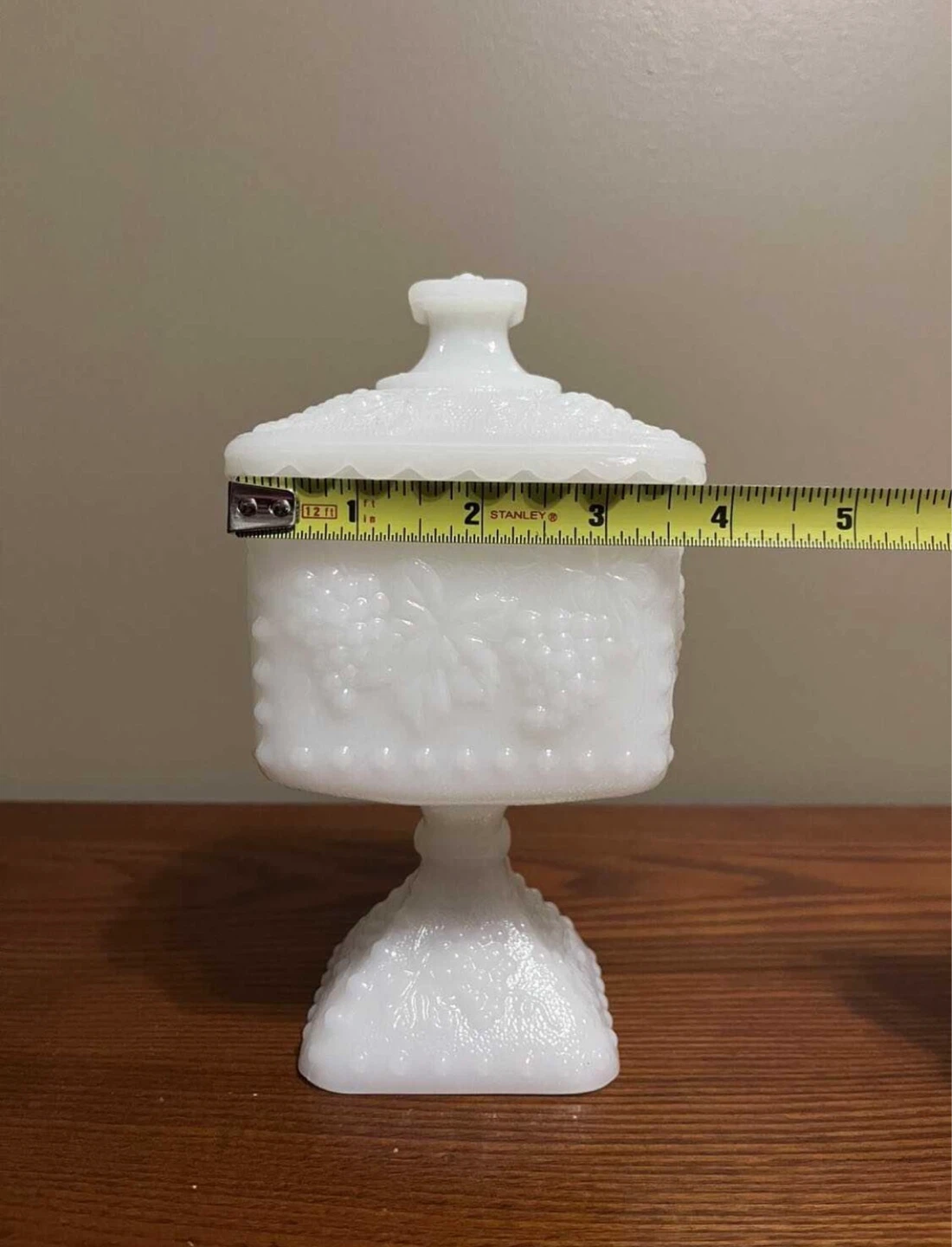 VINTAGE ANCHOR HOCKING WHITE MILK GLASS CANDY DISH - photo 3