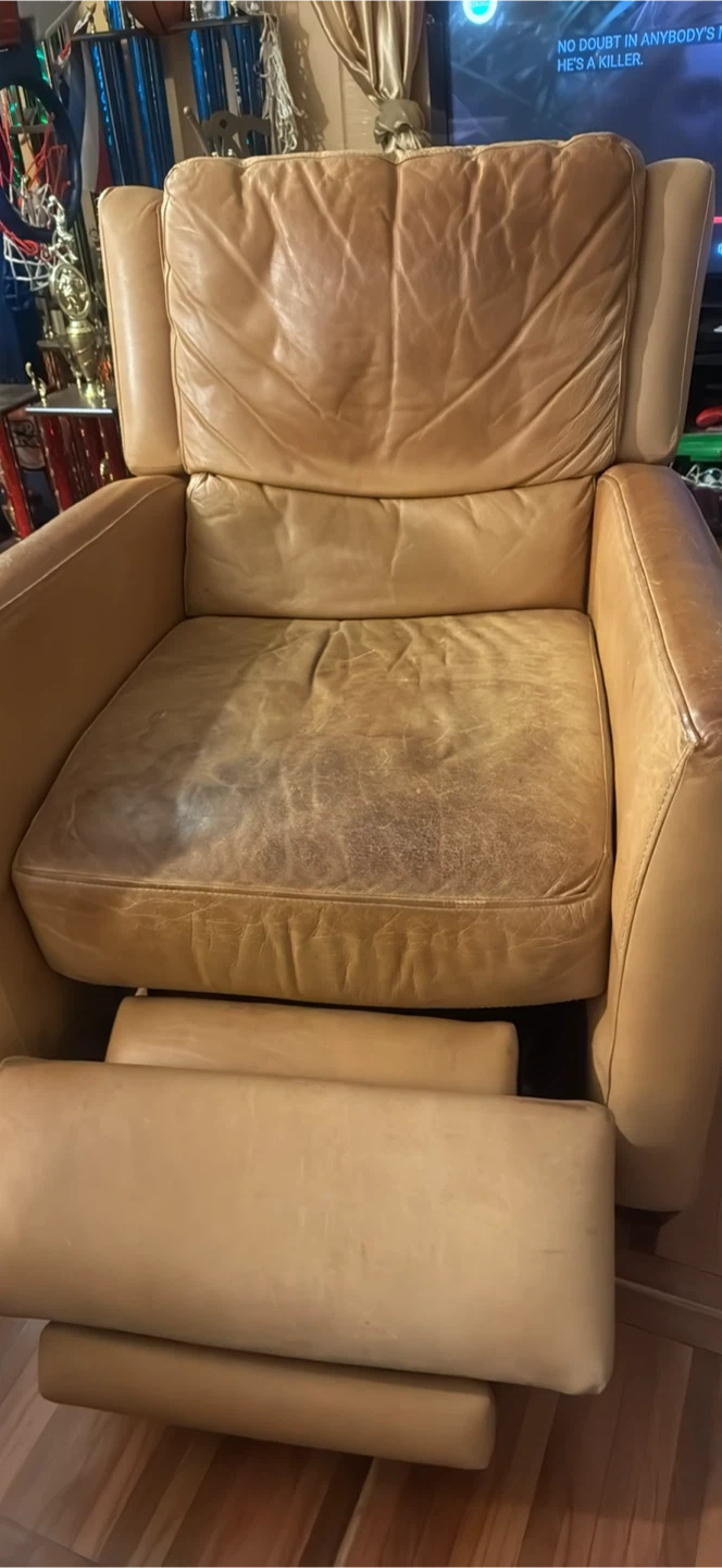 Tan Leather Recliner Chair - photo 3
