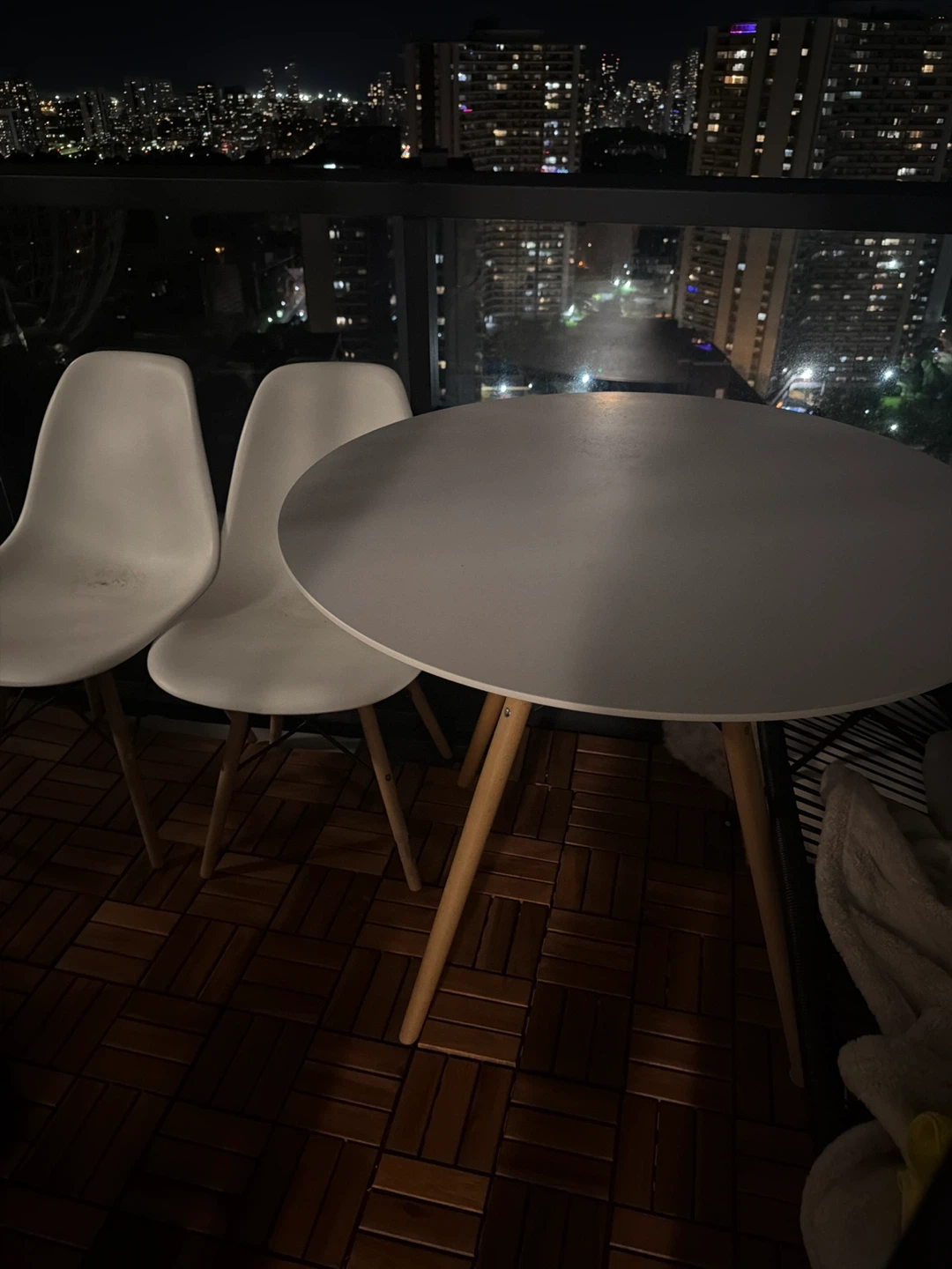 White Round Dining Table with Wooden Legs and 2 Chairs