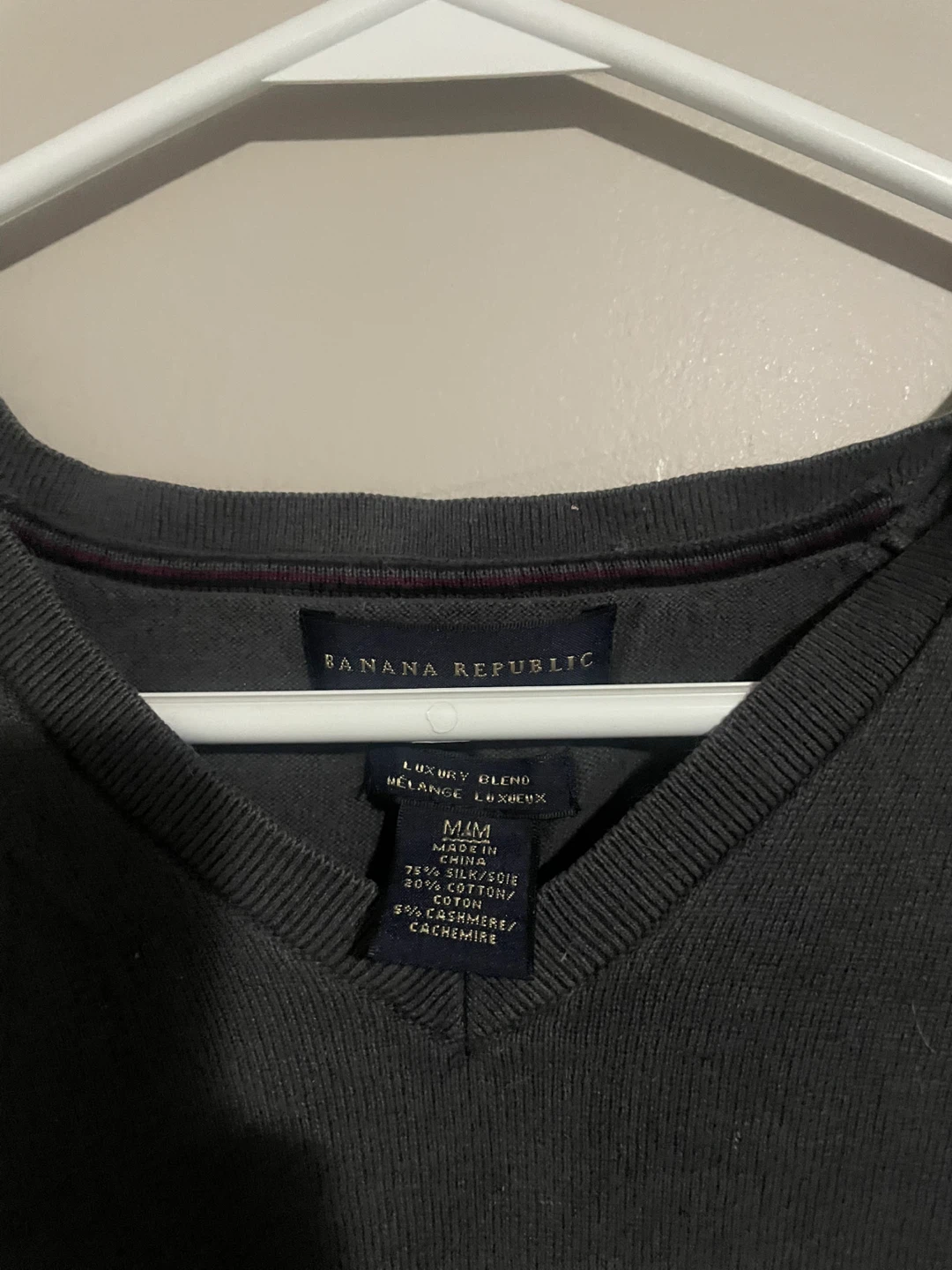 Banana Republic Men's V-Neck Sweater - photo 2