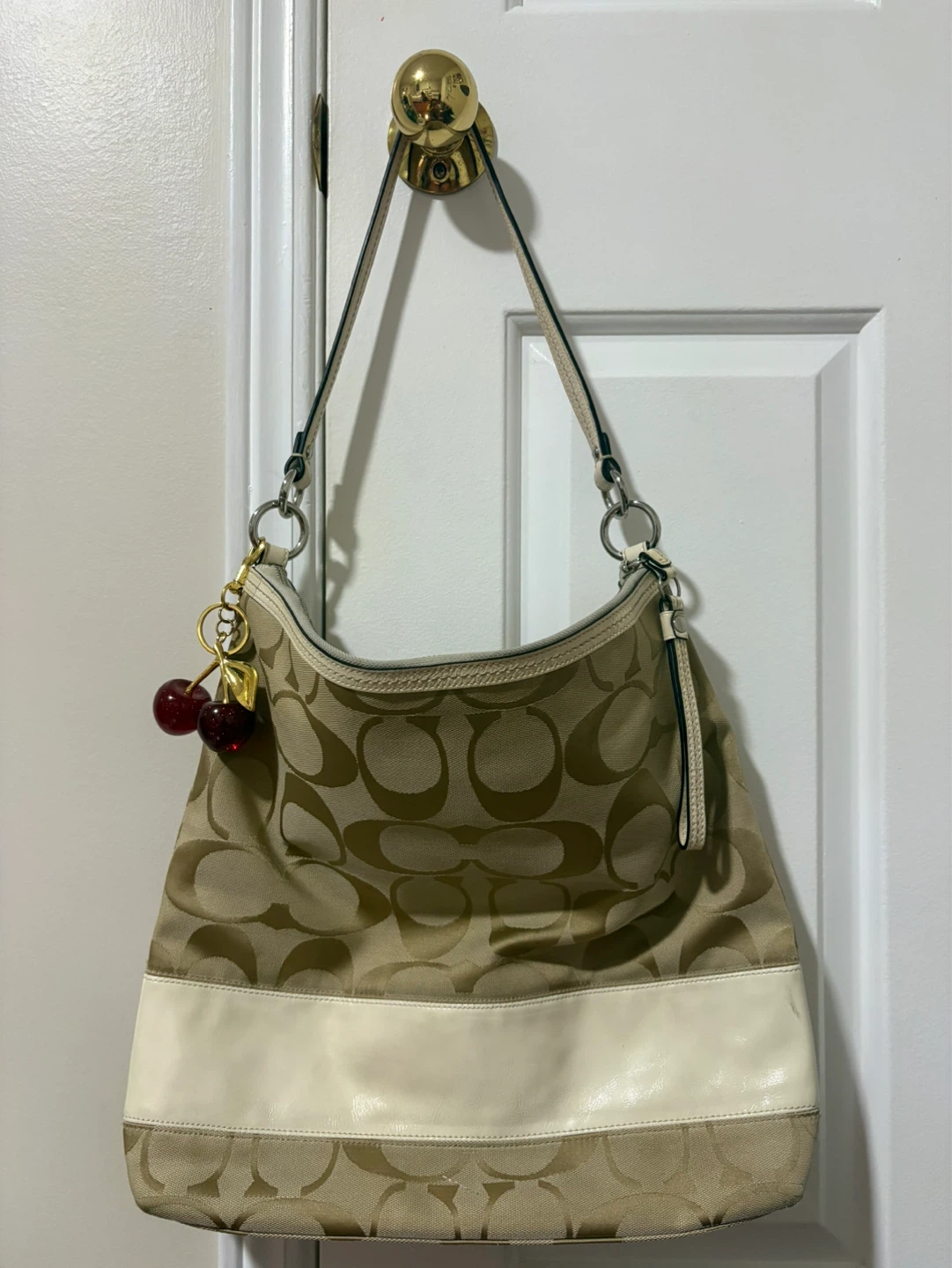 Vintage Coach Signature Stripe Hobo Shoulder Bag - Colour: Khaki - photo 2