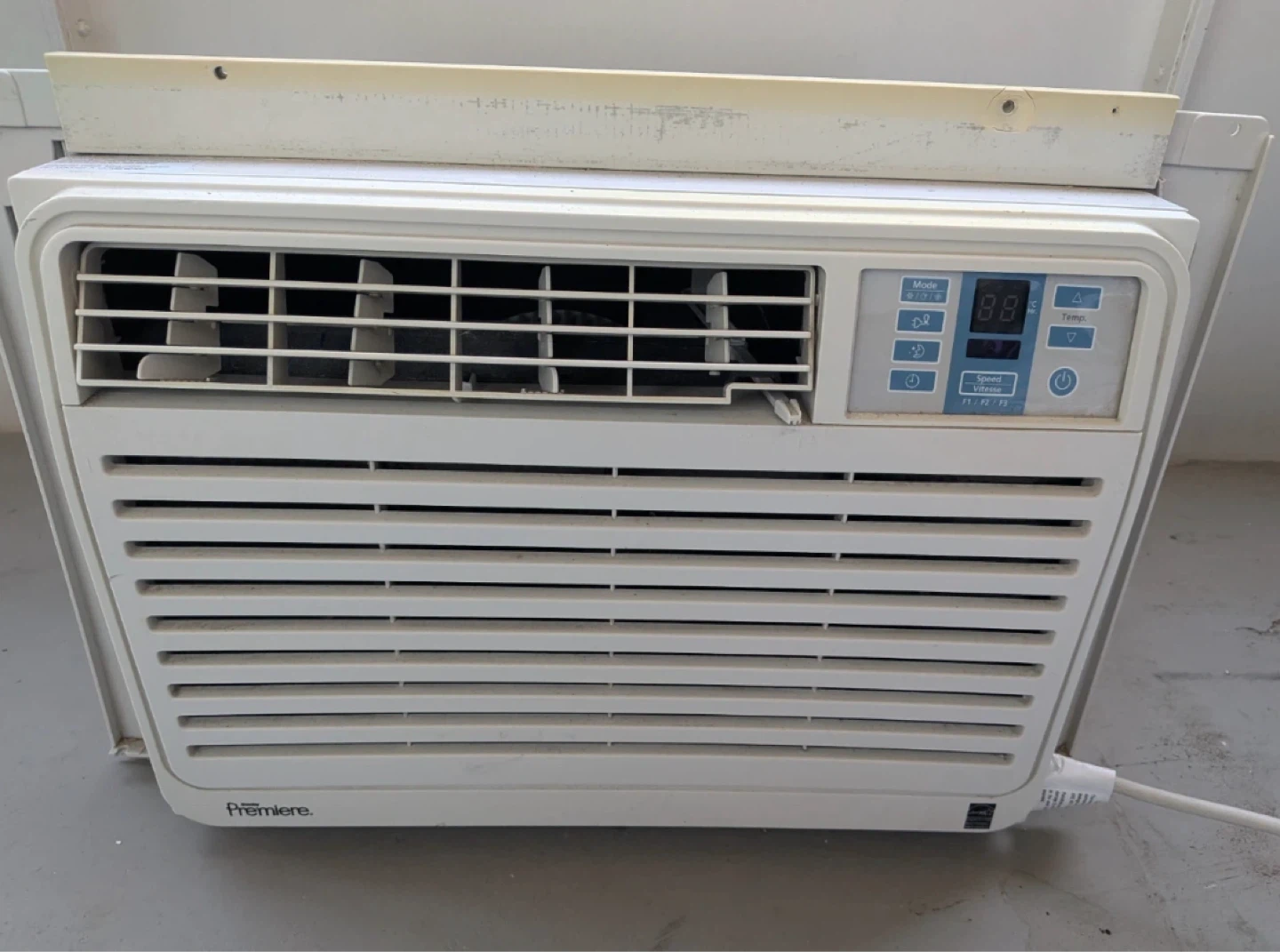 Premiere 8,000 BTU Window Air Conditioner - photo 3