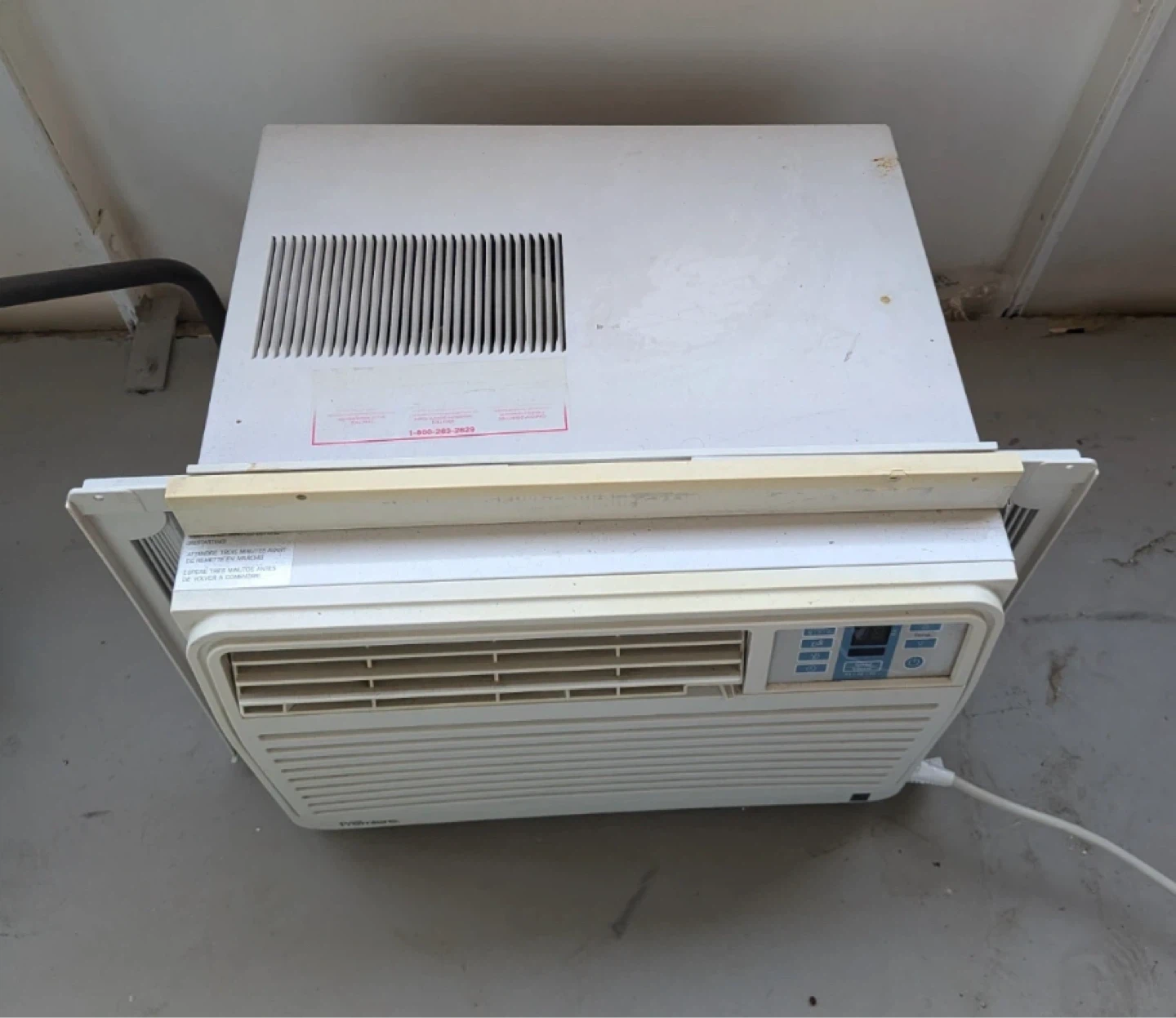 Premiere 8,000 BTU Window Air Conditioner - photo 4