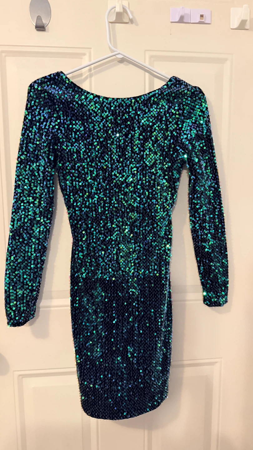 Sparkly Sequin Long Sleeve Dress Size M - photo 3