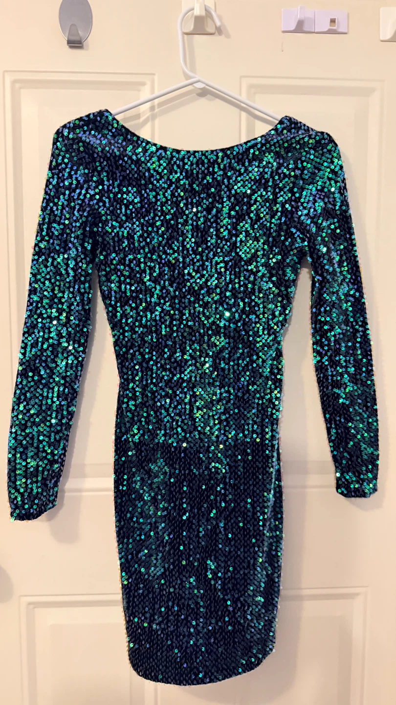 Sparkly Sequin Long Sleeve Dress Size M - photo 2