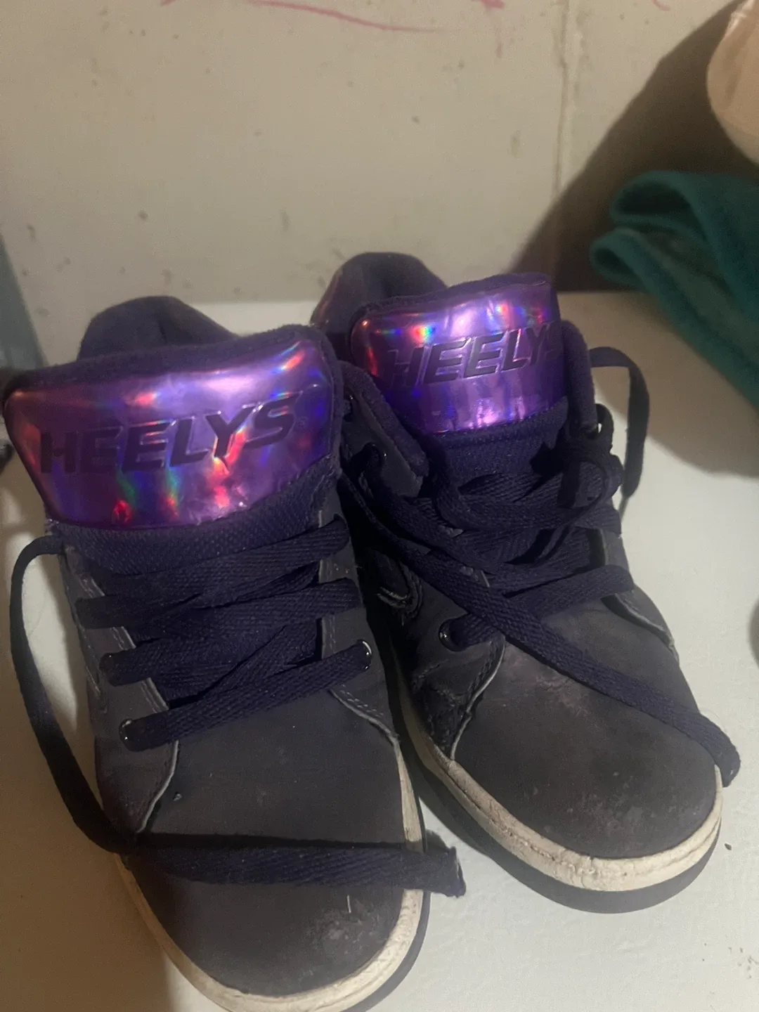 Heelys Purple Roller Shoes