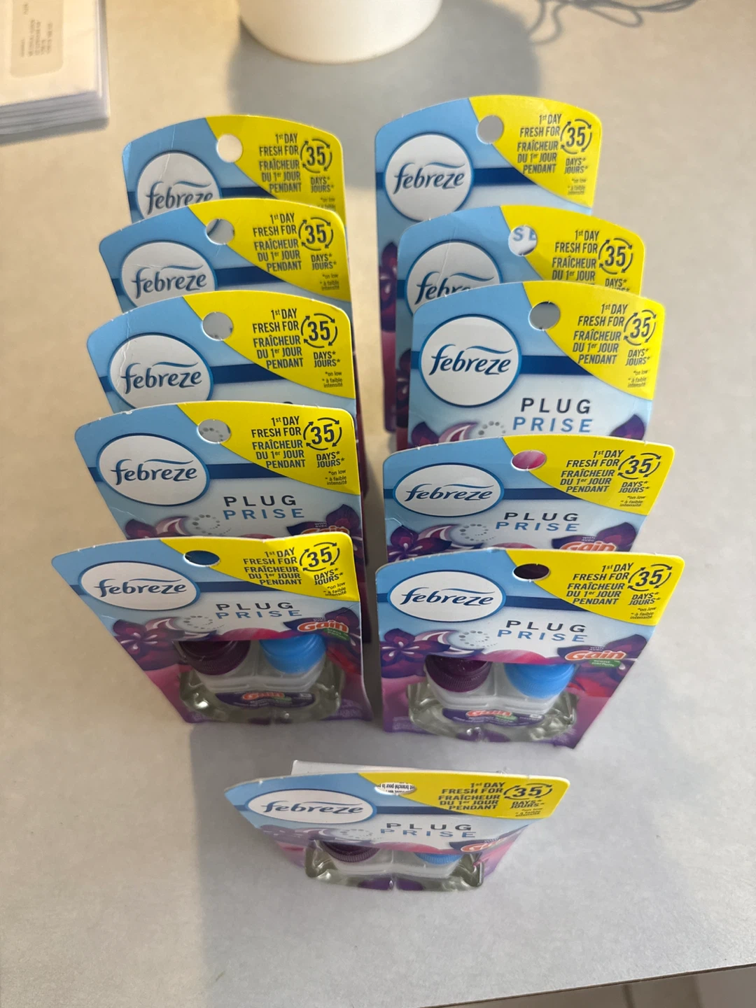 11 Febreze Plug-In Air Freshener Refills (Gain Moonlight Breeze) - photo 2