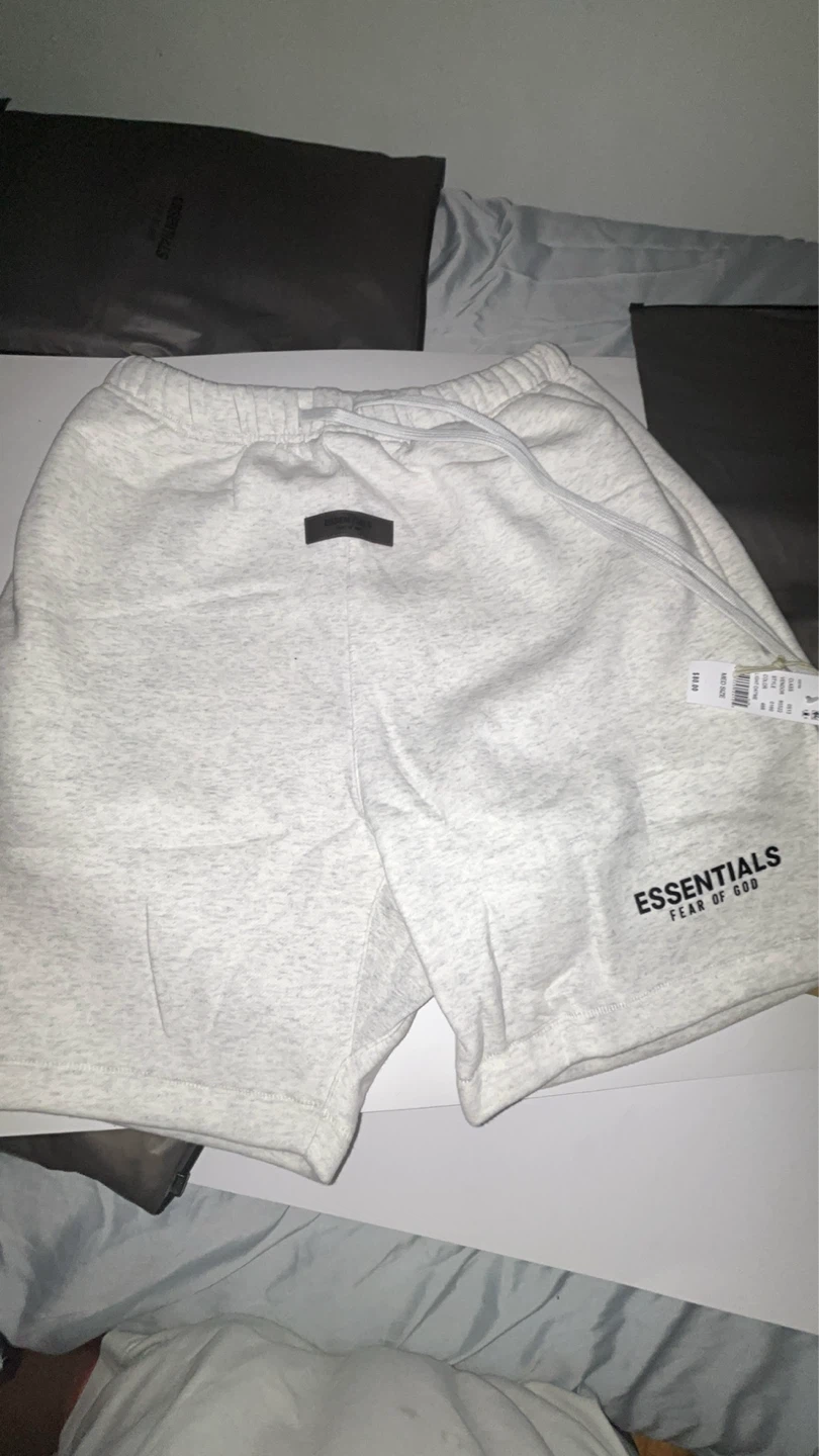 Light oatmeal essential shorts - photo 2