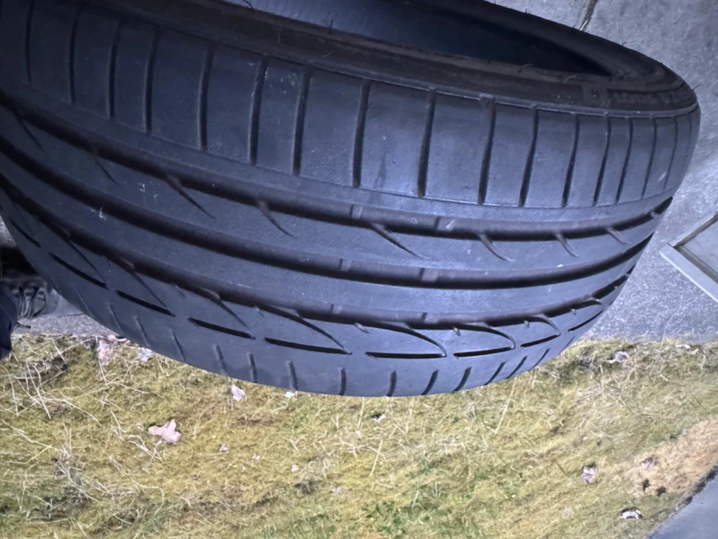 Bridgestone Runflat S001  225/40R19 89Y - photo 5