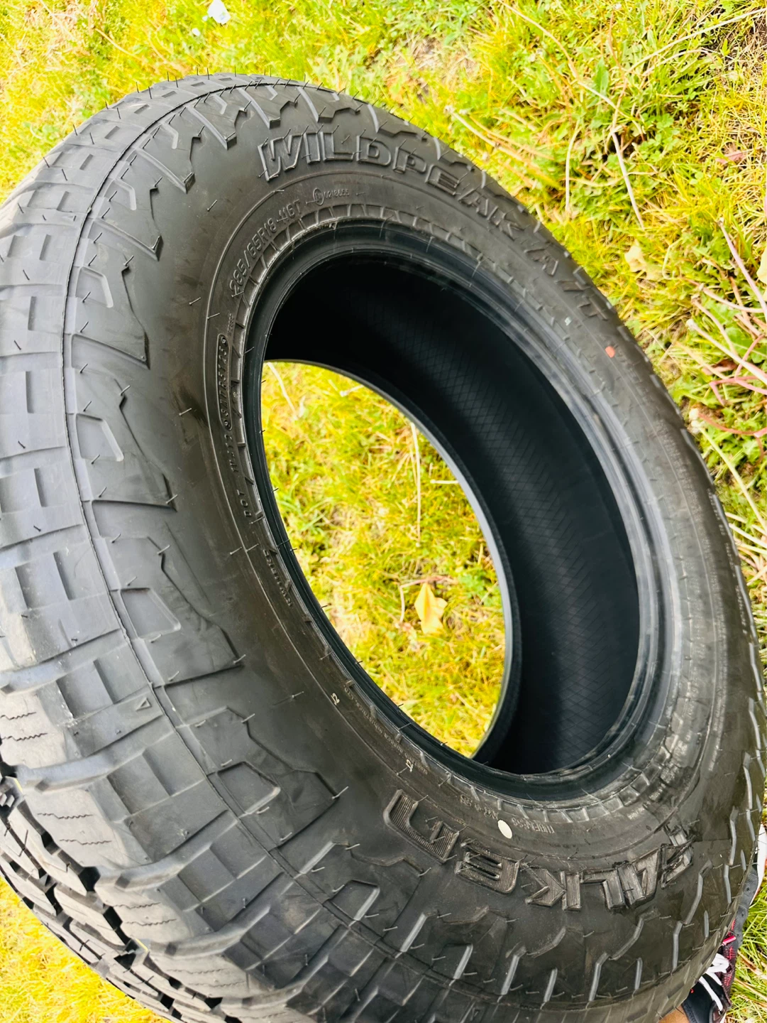 Falken Wildpeak AT4W All-Terrain Tire 285/65R18