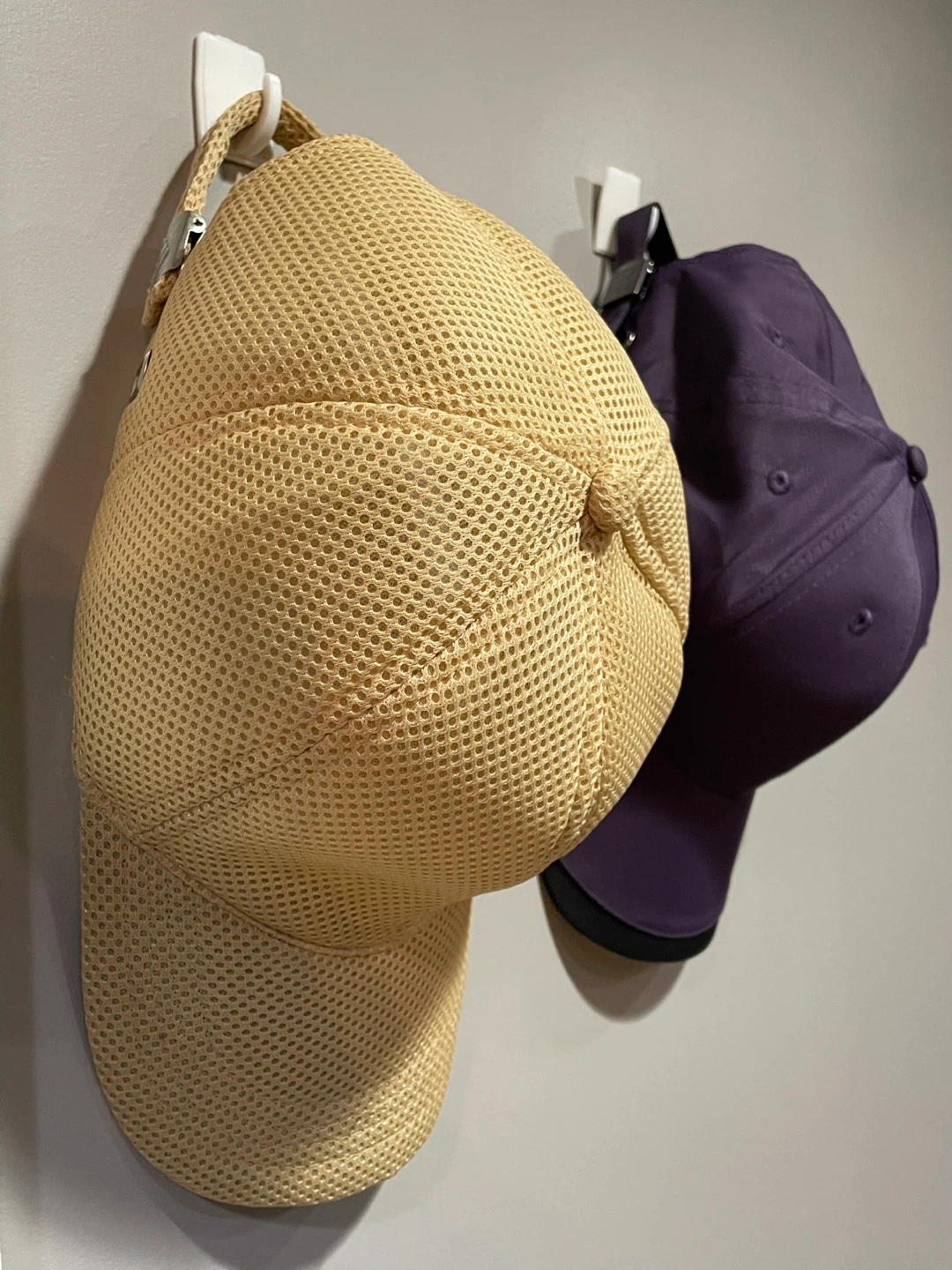 2 Men caps And 2 woman hats.