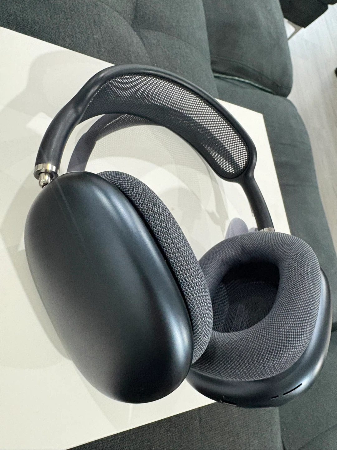 Apple AirPods Max Headphones